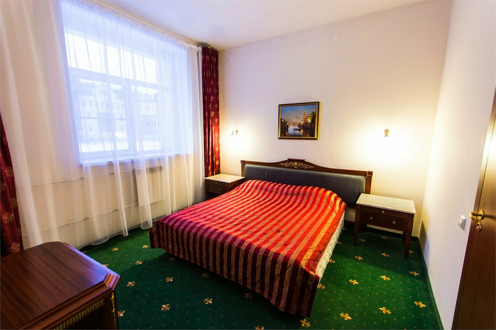 Сюит 1(Представительский семейный номер)