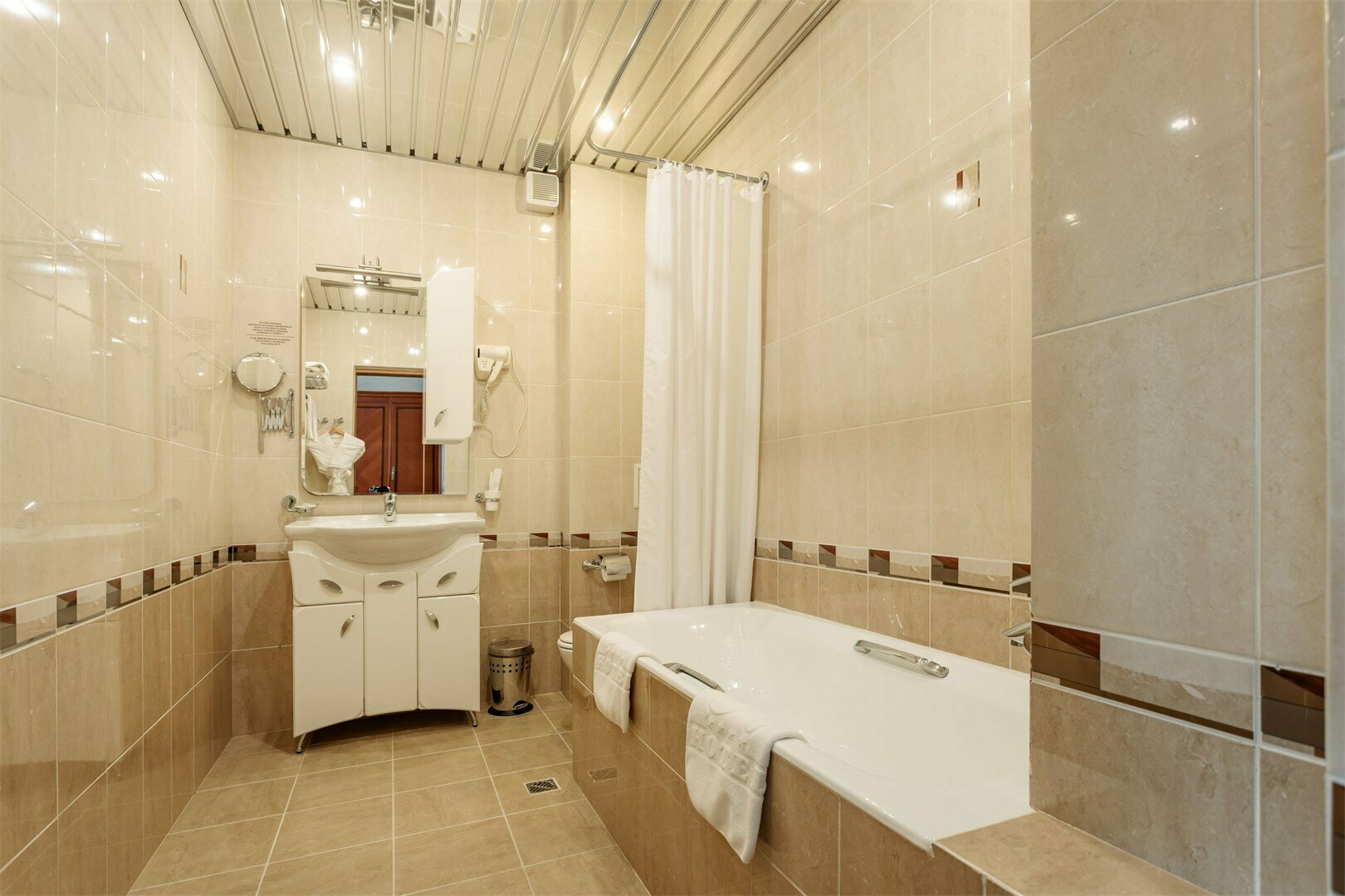 Премиум с двуспальной кроватью