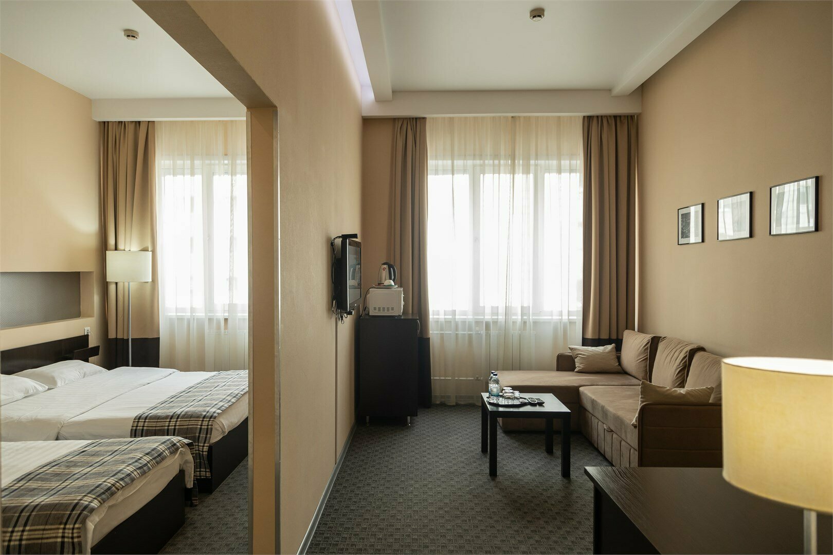 Люкс (с двумя кроватями)