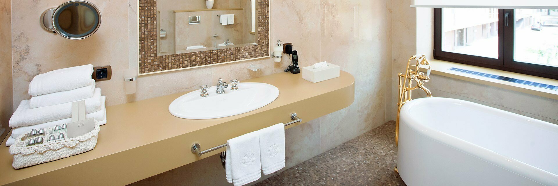 Номер Делюкс (две раздельные кровати)