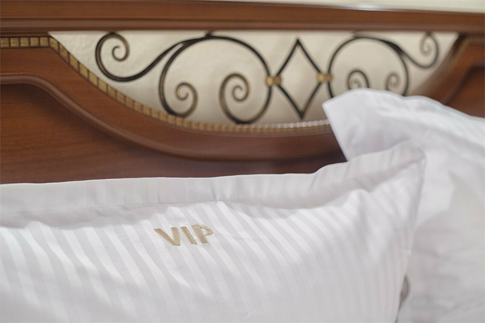 Джуниор Сюит