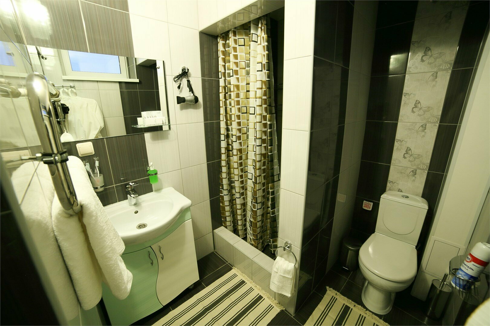 Улучшенный трехместный номер