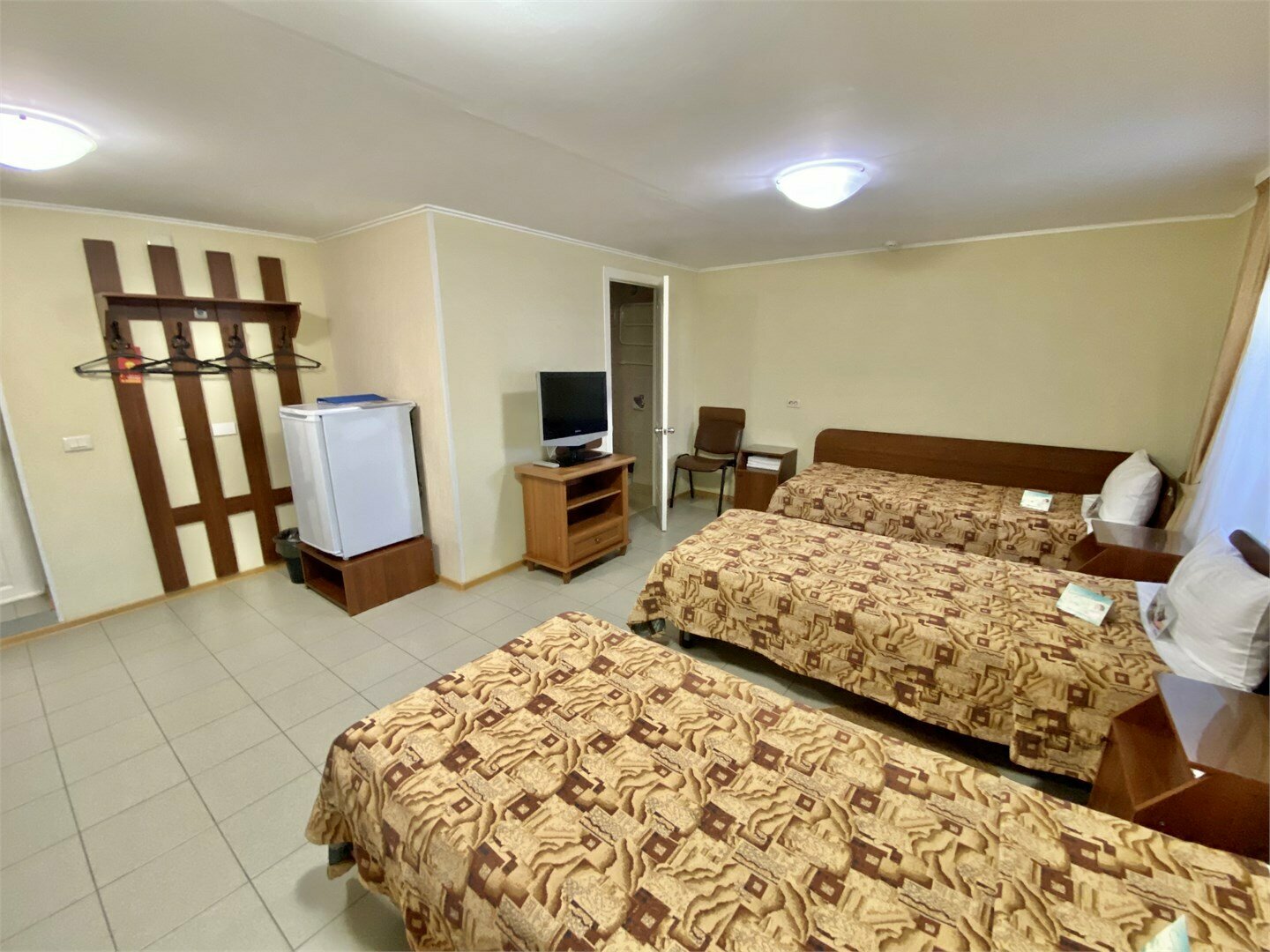 НОМЕР ПЕРВОЙ КАТЕГОРИИ СЕМЕЙНЫЙ (2/2)