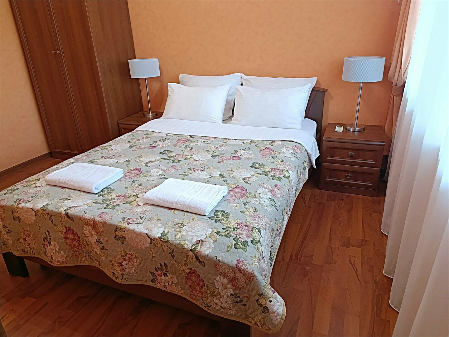 Двухкомнатный номер "Комфорт" четырехместный с большой лоджией