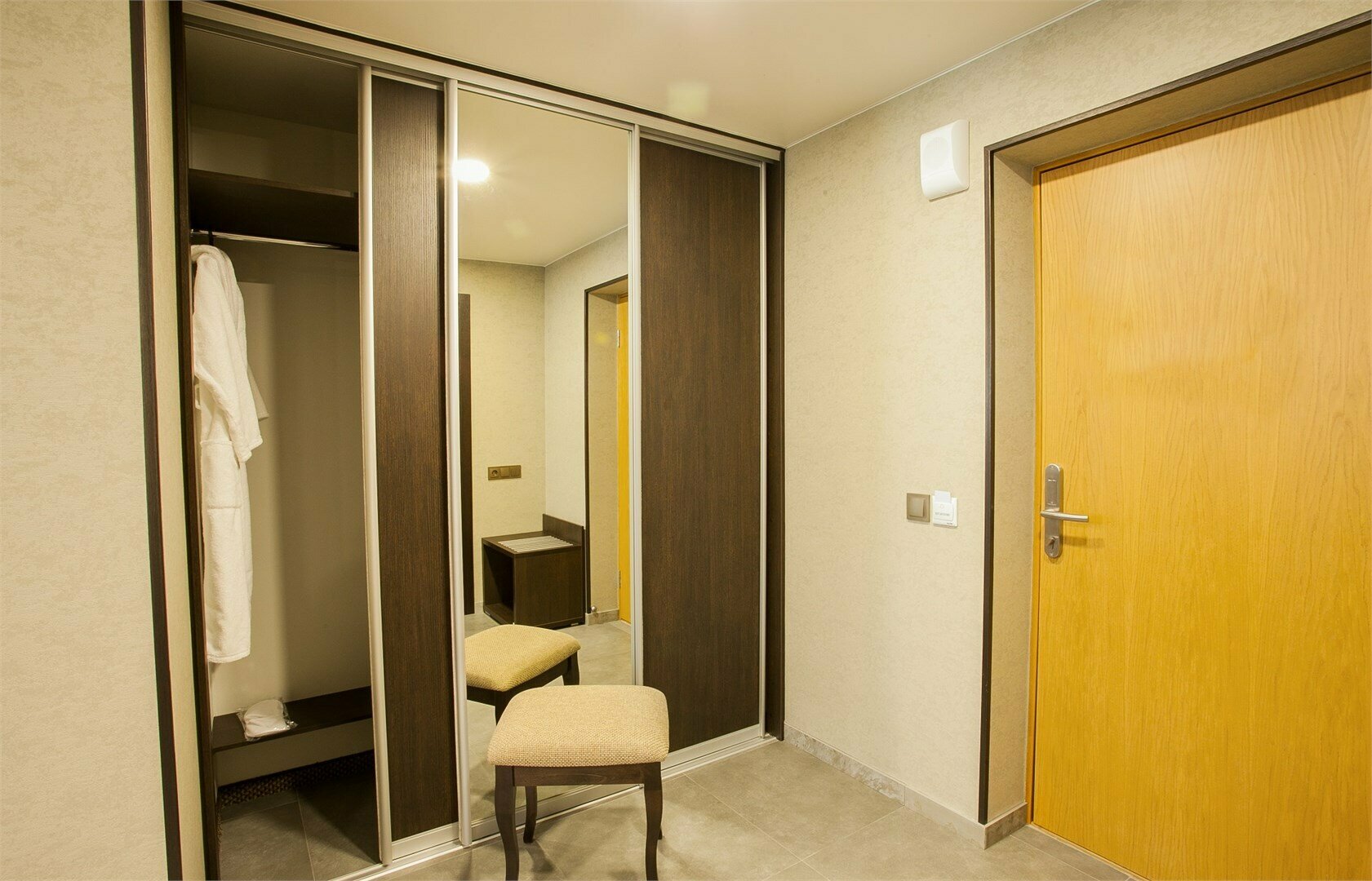 Люкс с двуспальной кроватью