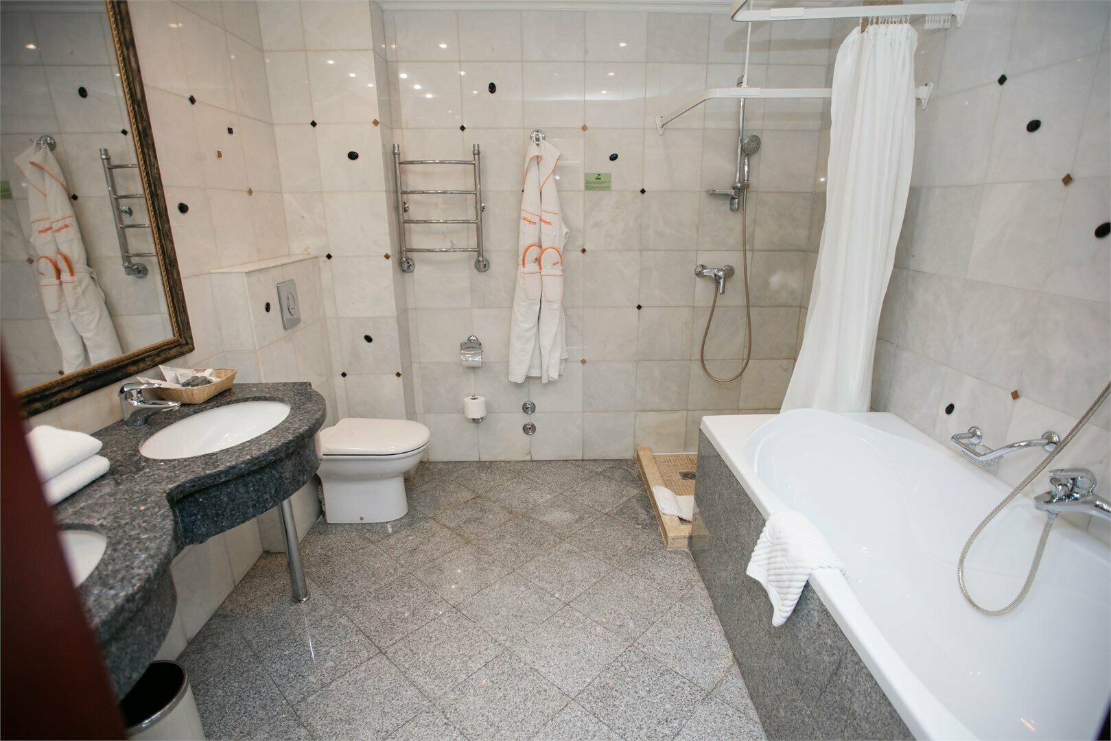 Делюкс с двумя раздельными кроватями