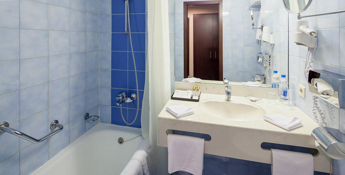 Стандартный номер (с двумя кроватями)