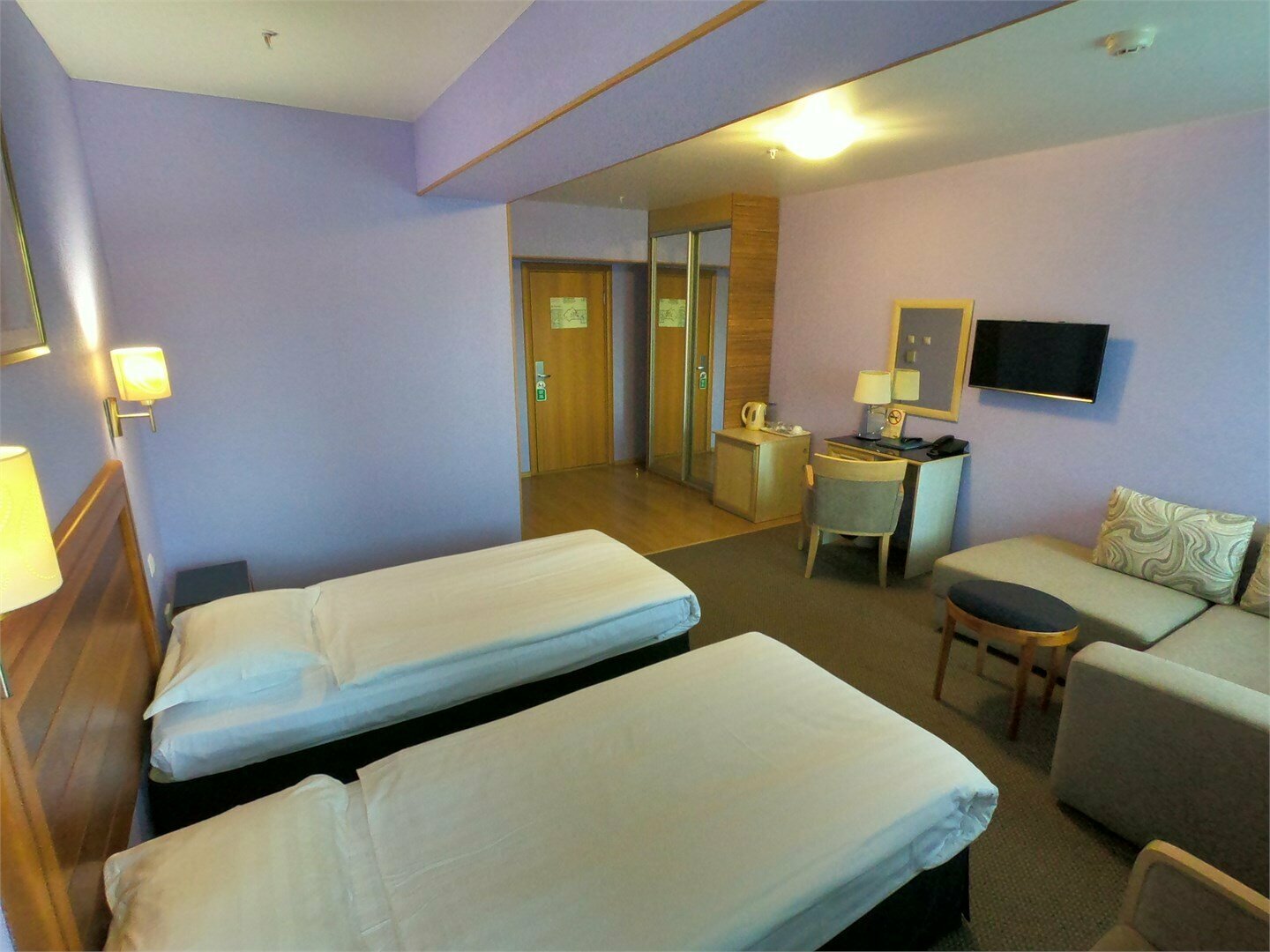 Джуниор Сюит Семейный