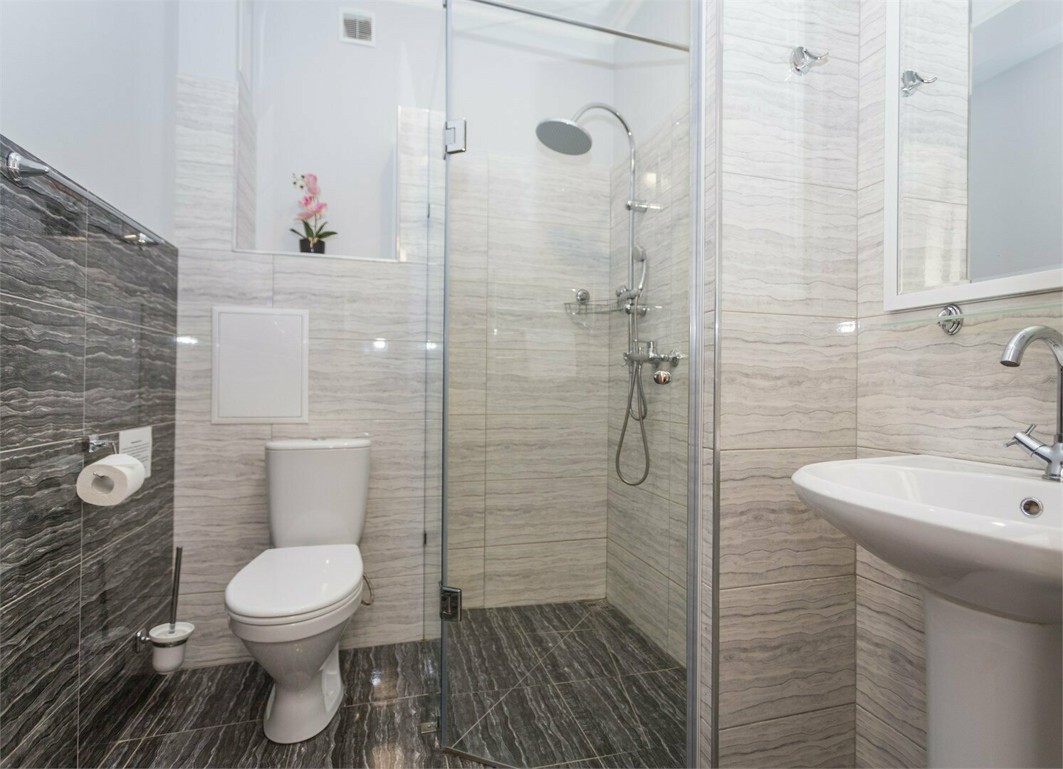 Апартаменты с балконом