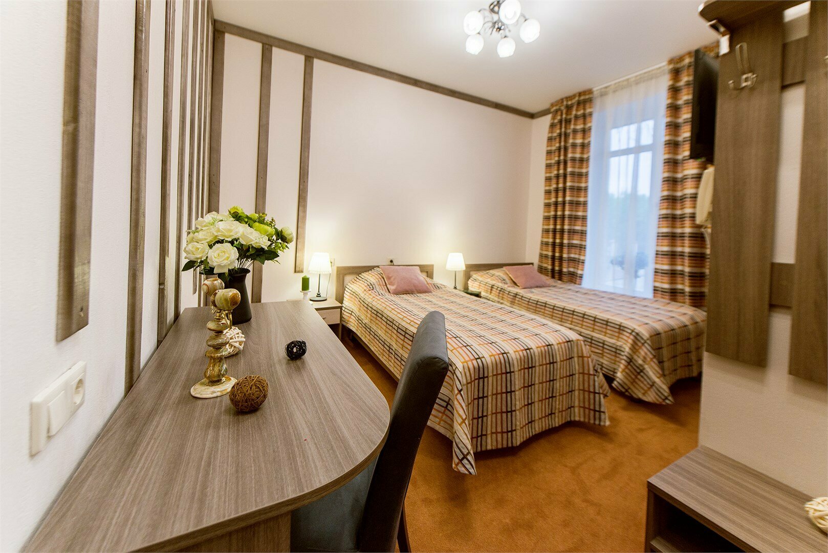 Стандарт в гостинице на берегу с видом на лес с 2-мя отдельными кроватями