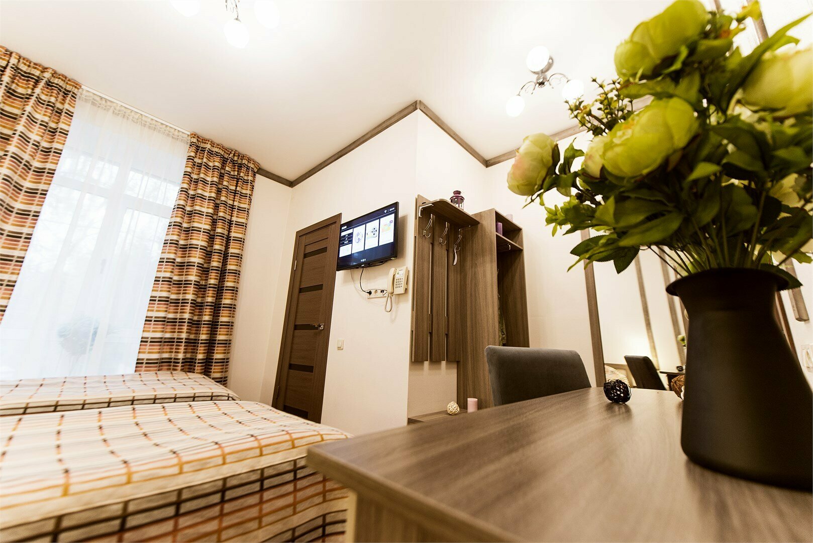 Стандарт в гостинице на берегу с видом на лес с 2-мя отдельными кроватями