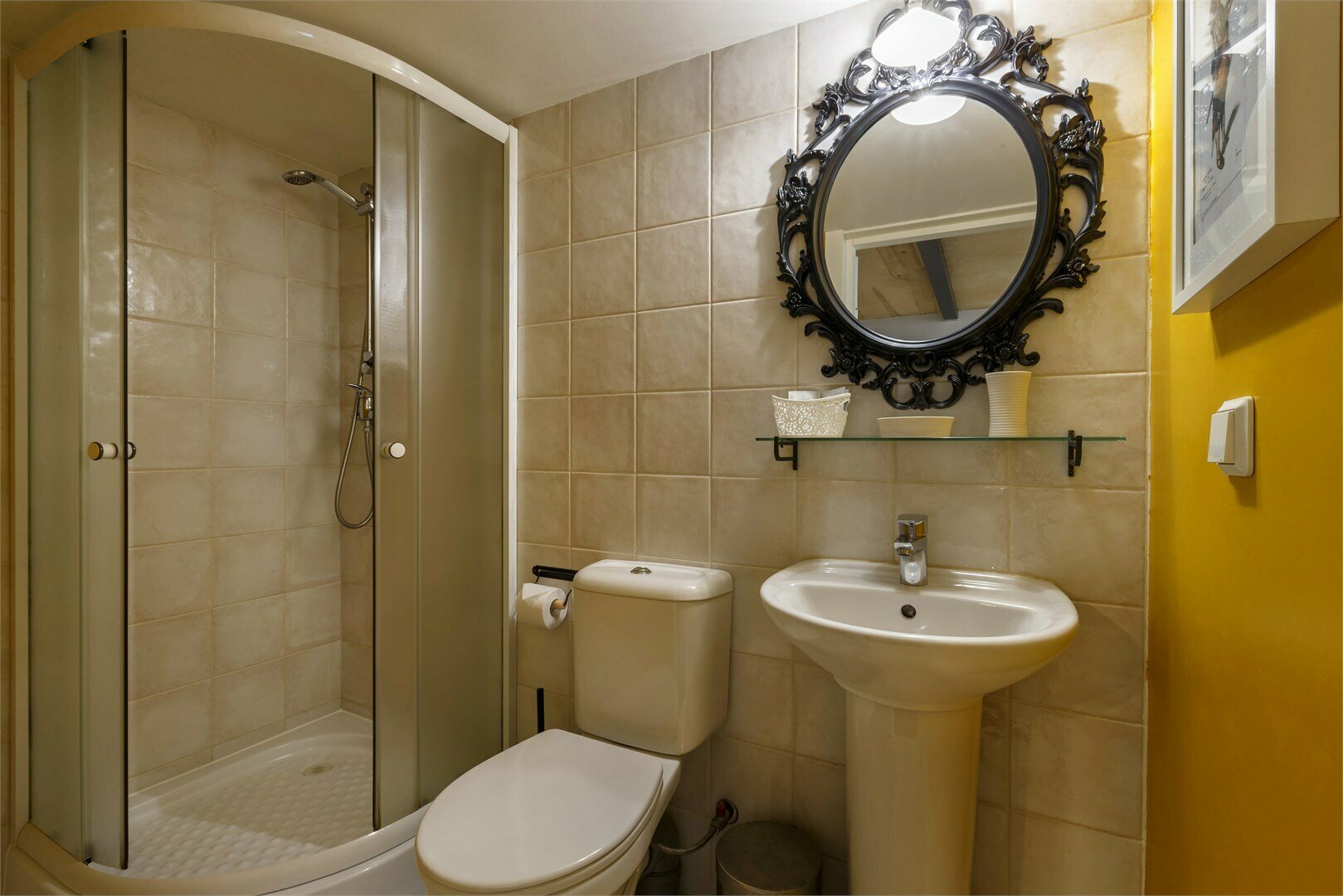 Комфорт трехместный (Triple) с тремя раздельными кроватями