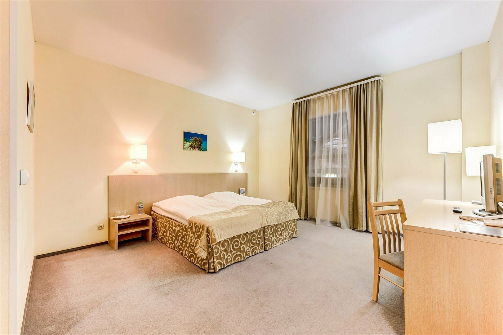 Стандартный номер с двуспальной кроватью и с видом в павильон