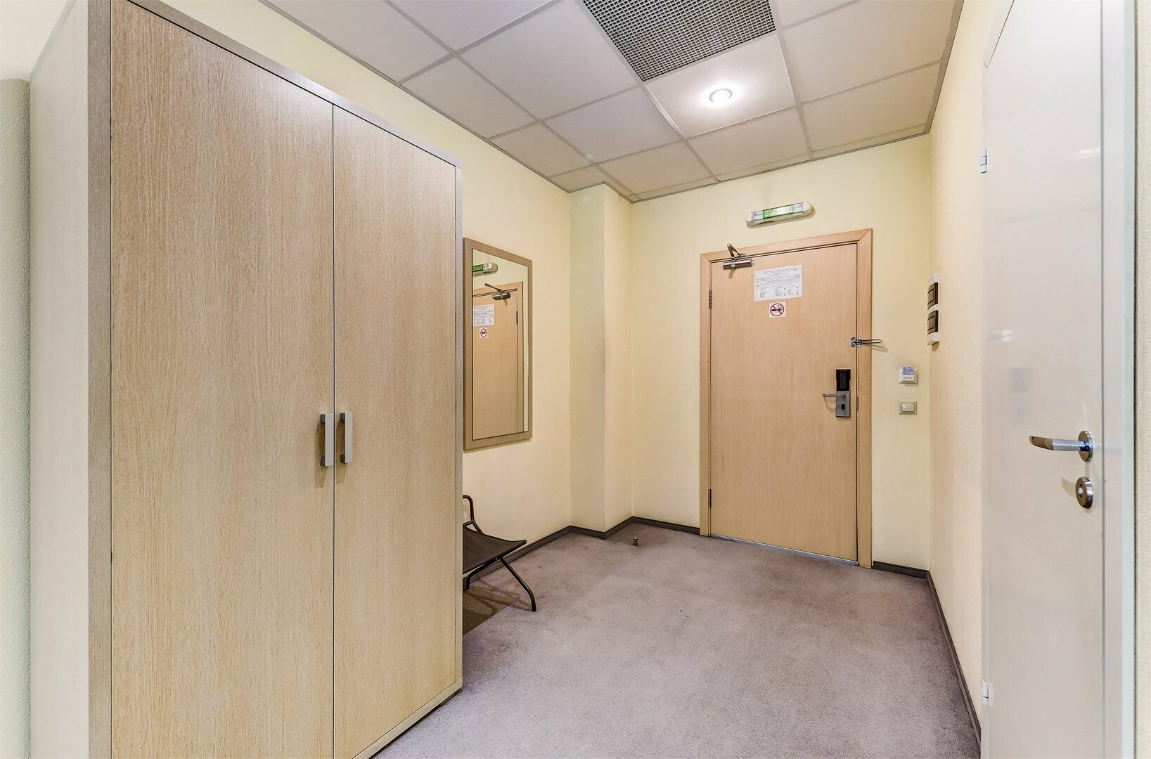 Стандартный номер с двуспальной кроватью и с видом в павильон