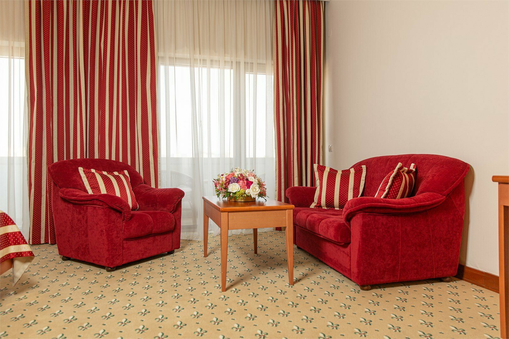 Студио (вид на город)