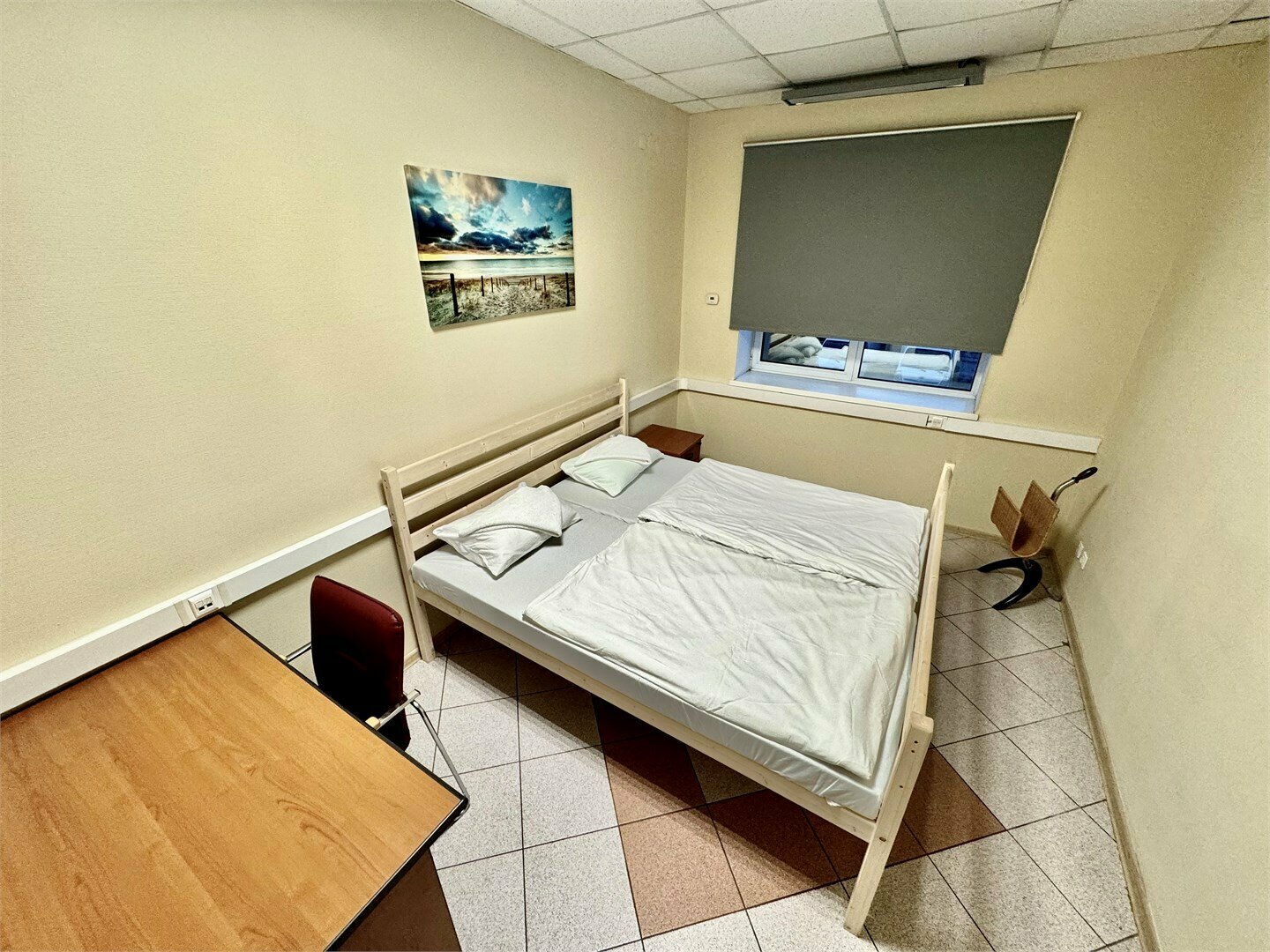 Двухместная комната с большой кроватью супер кинг сайз (90*200 см)