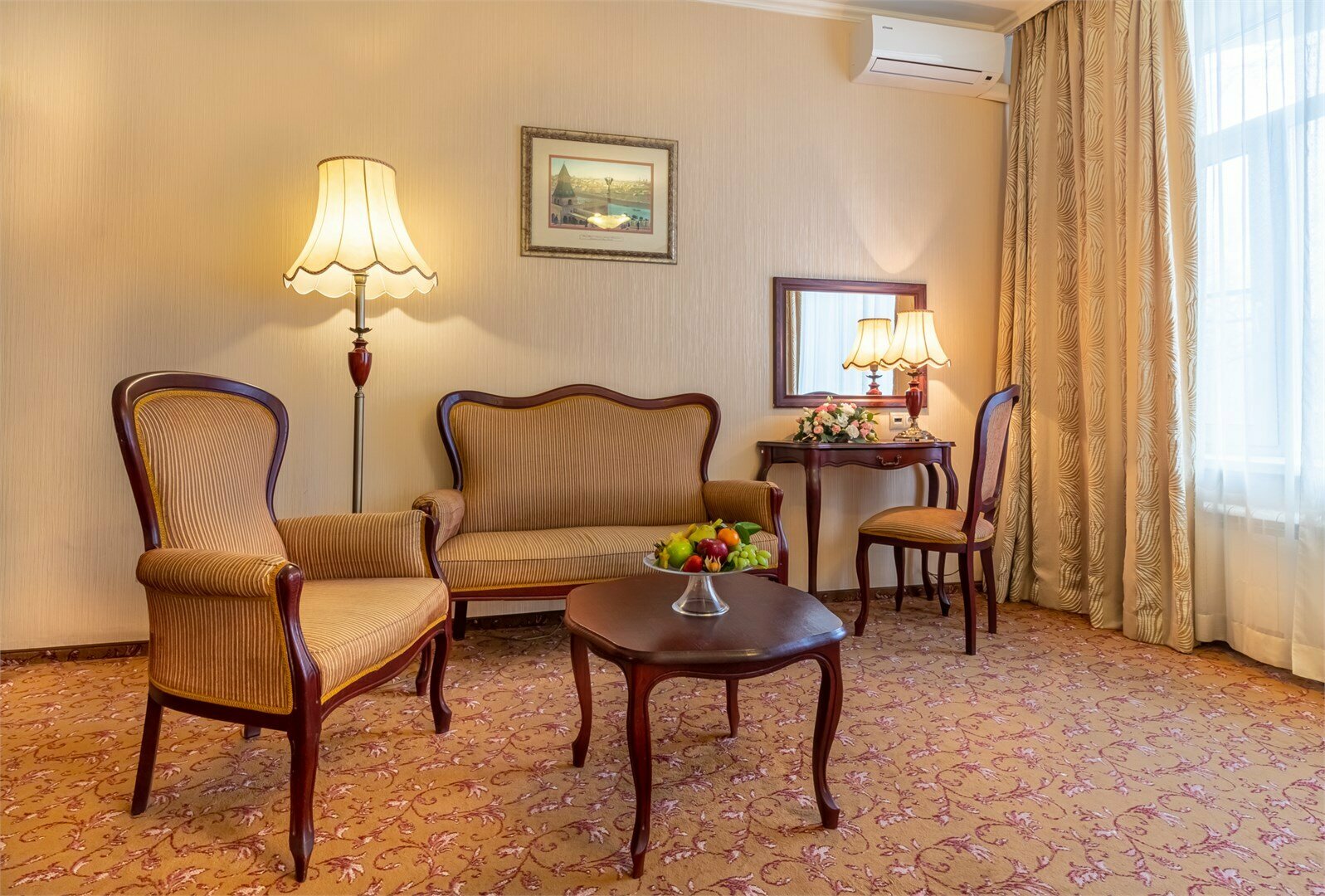 Джуниор Сюит / Junior Suite