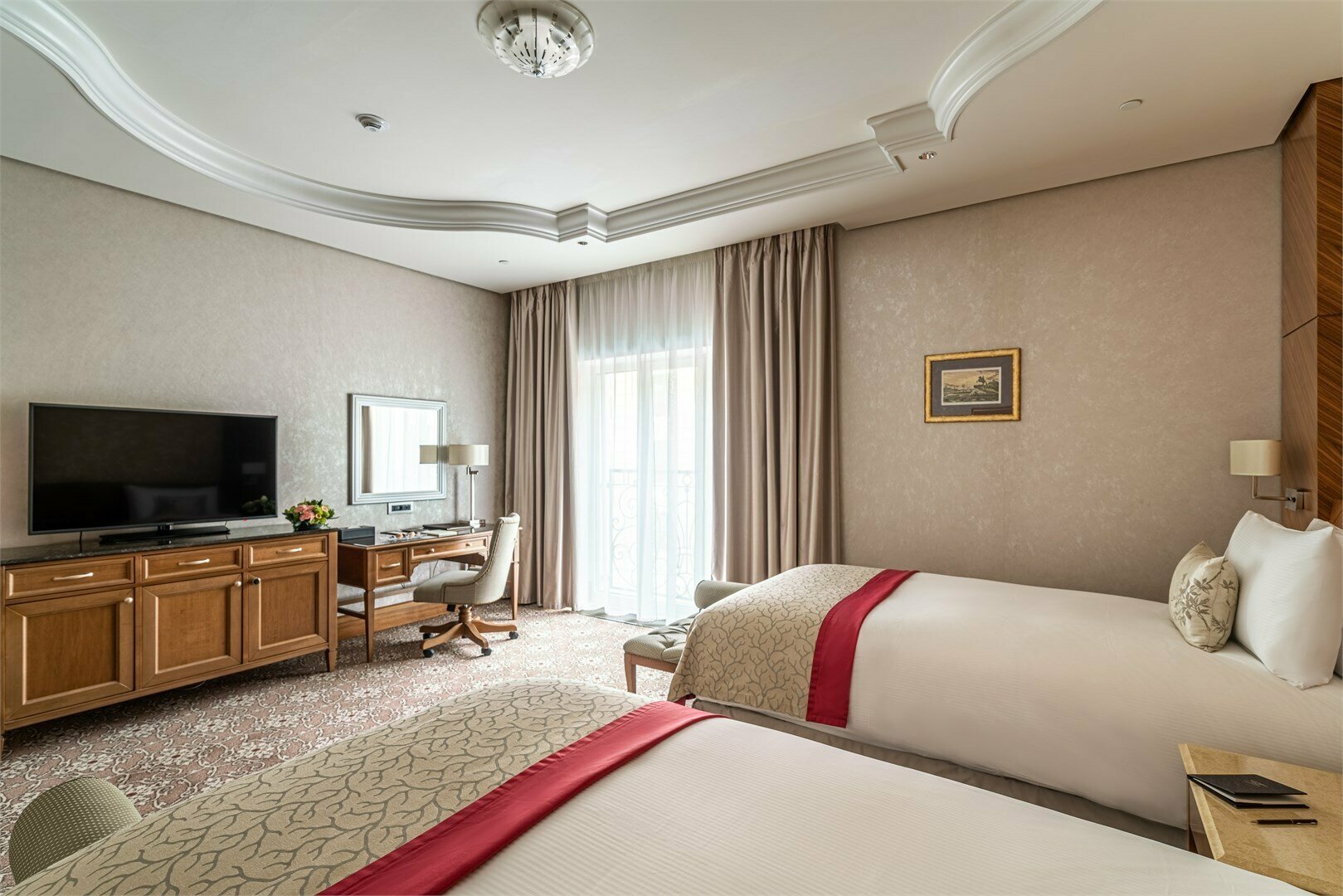 Супериор Твин с видом во внутренний двор