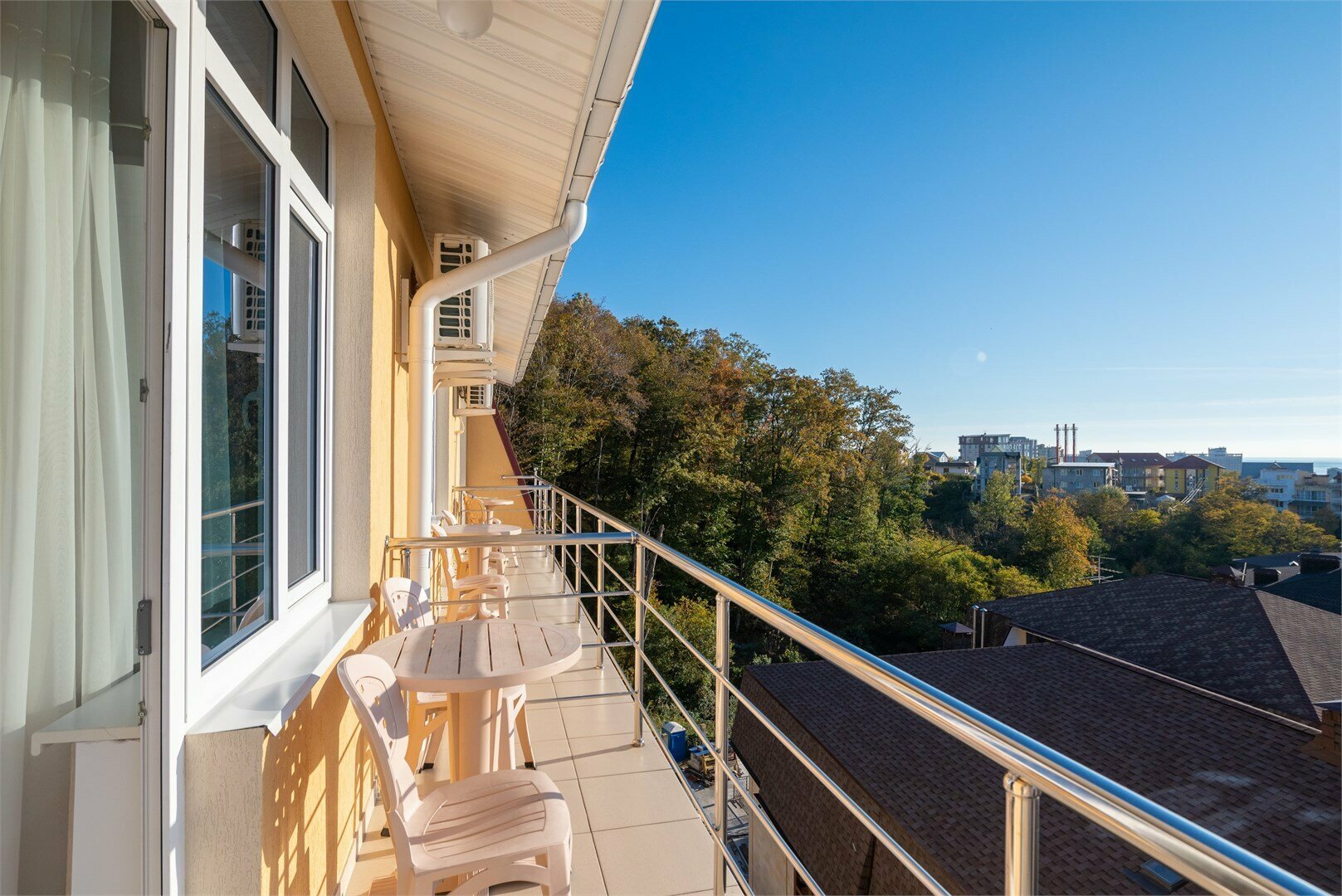 Стандарт с балконом (вид на море)