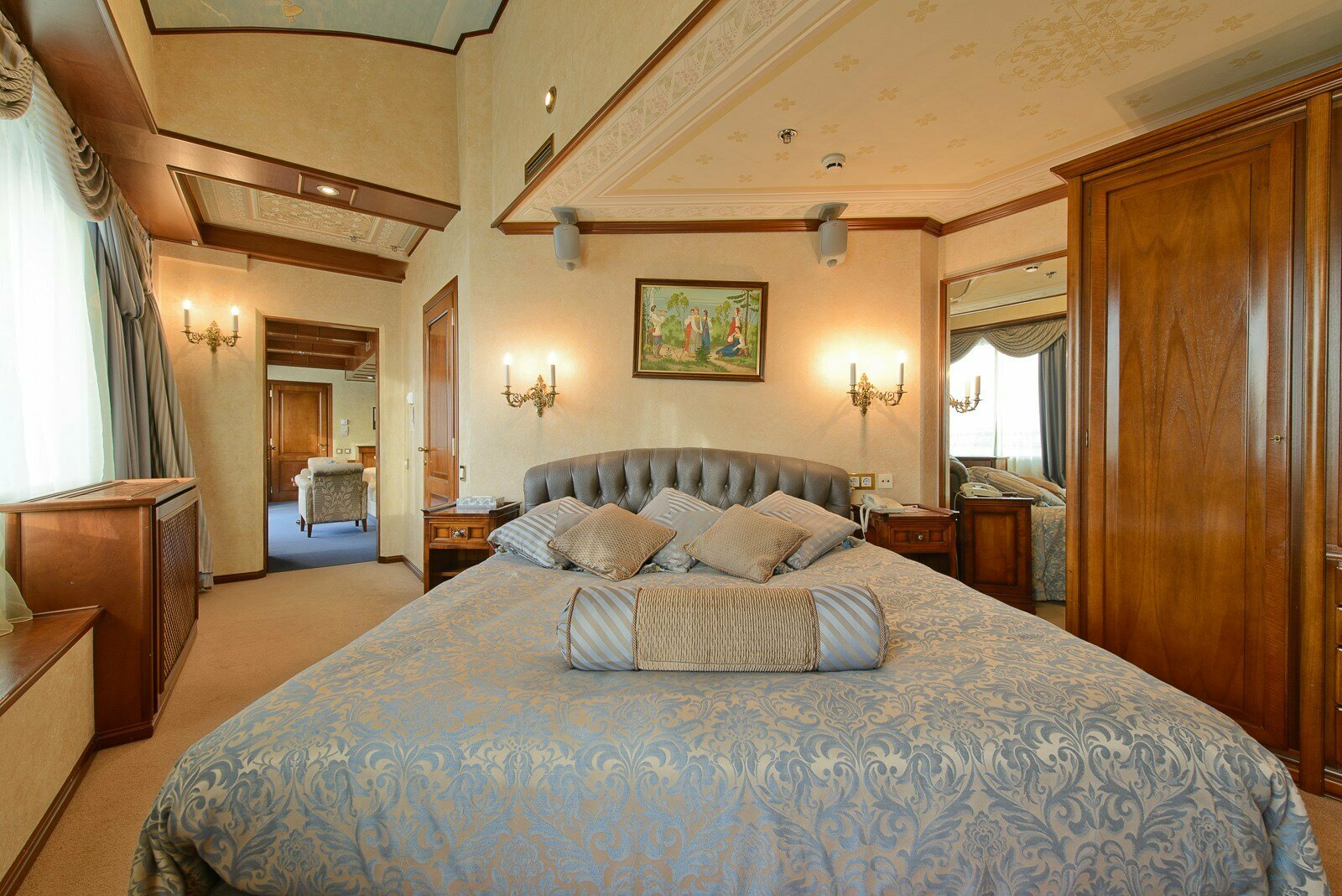 Апартаменты «Римский-Корсаков»