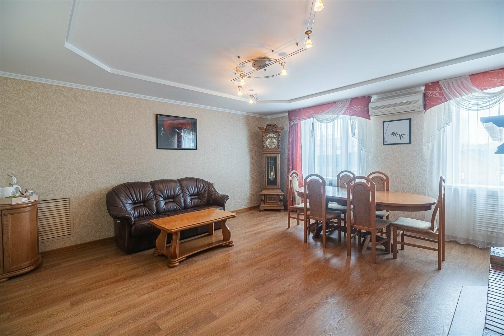 Улучшенный номер с кроватью размера «king-size»