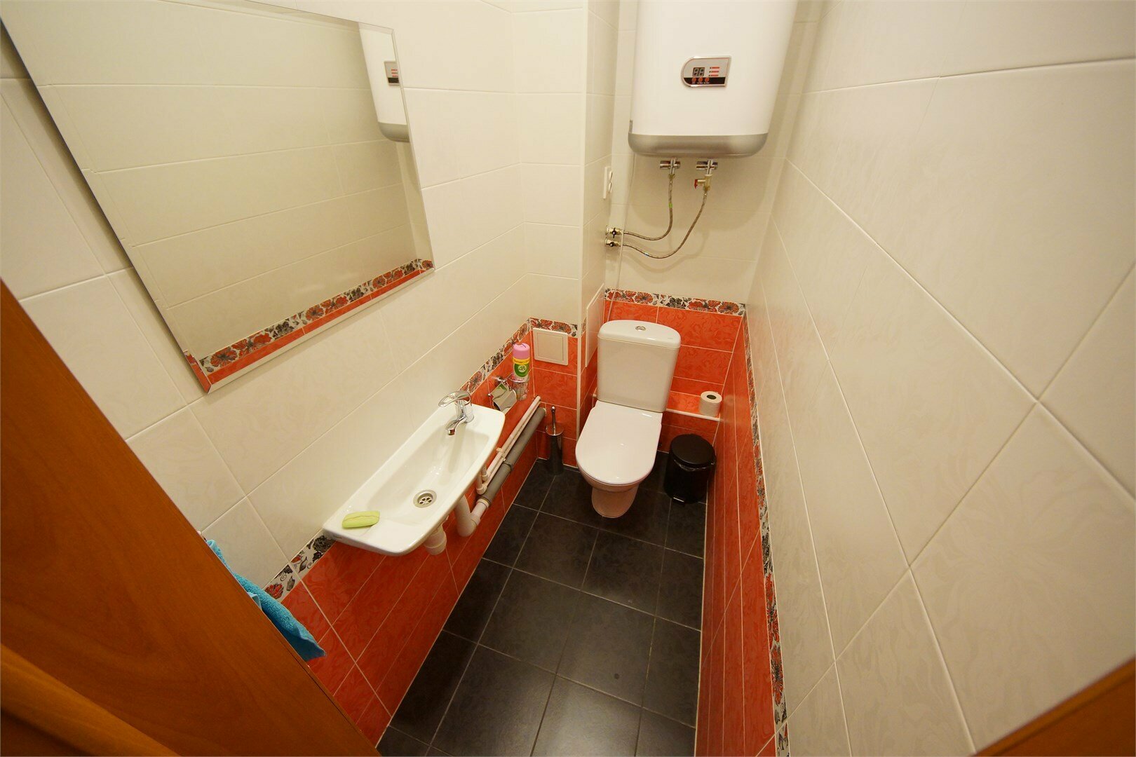 Общий номер для мужчин с 8 кроватями