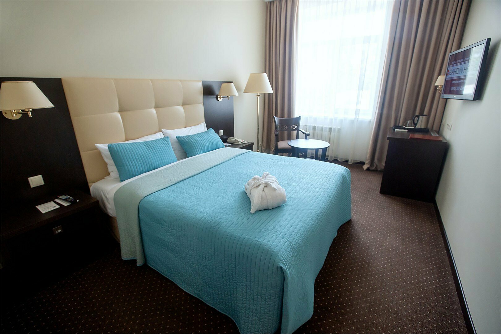 Single Superior (одноместный улучшенный) с кроватью "King Size"