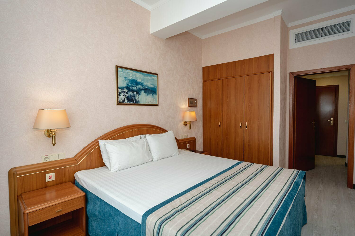 Апартаменты большие Apartments Big