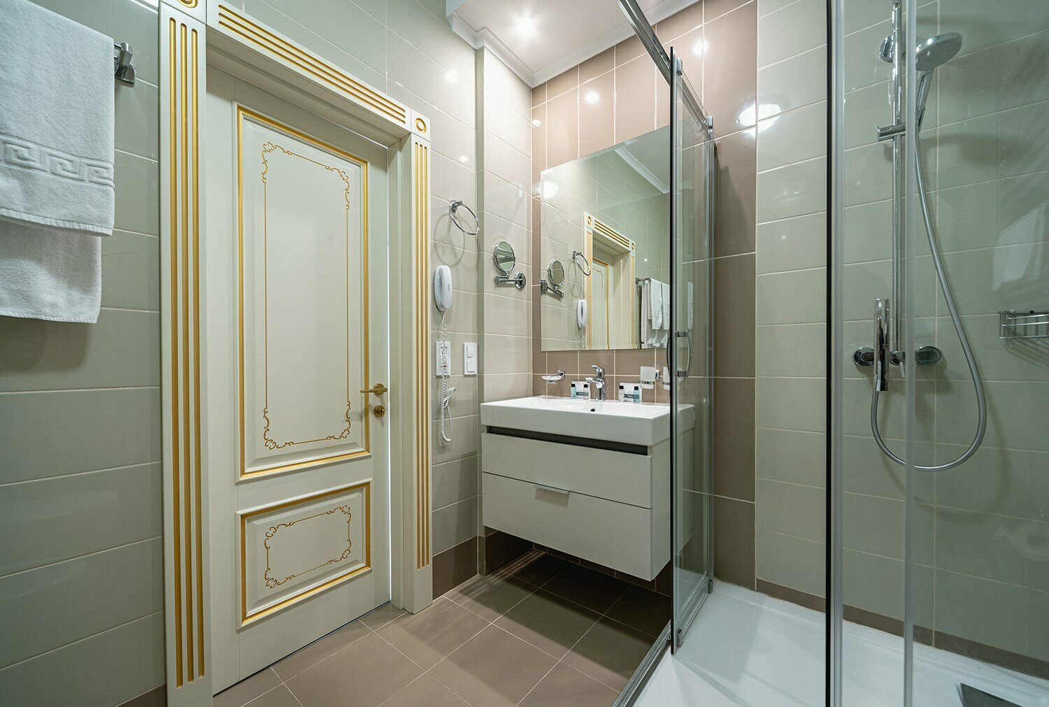 Сеньор сюьт Senior Suite