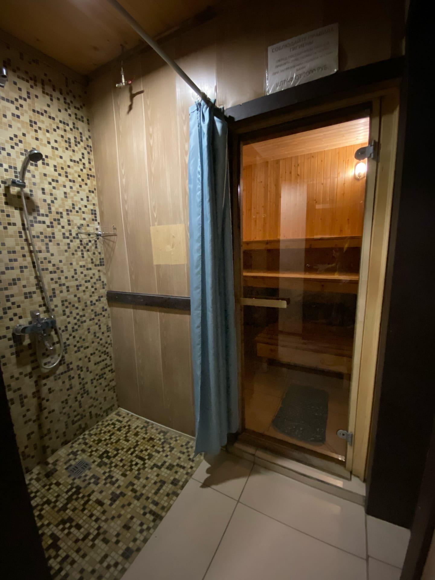 Коттедж с собственным бассейном