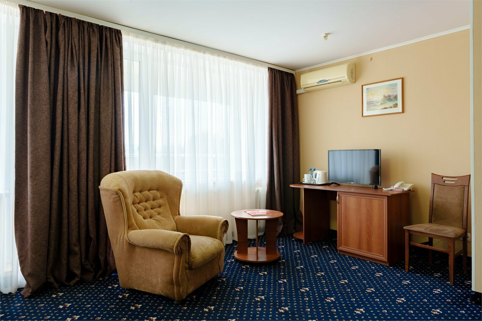 Стандарт Улучшенный двухместный с двуспальной кроватью