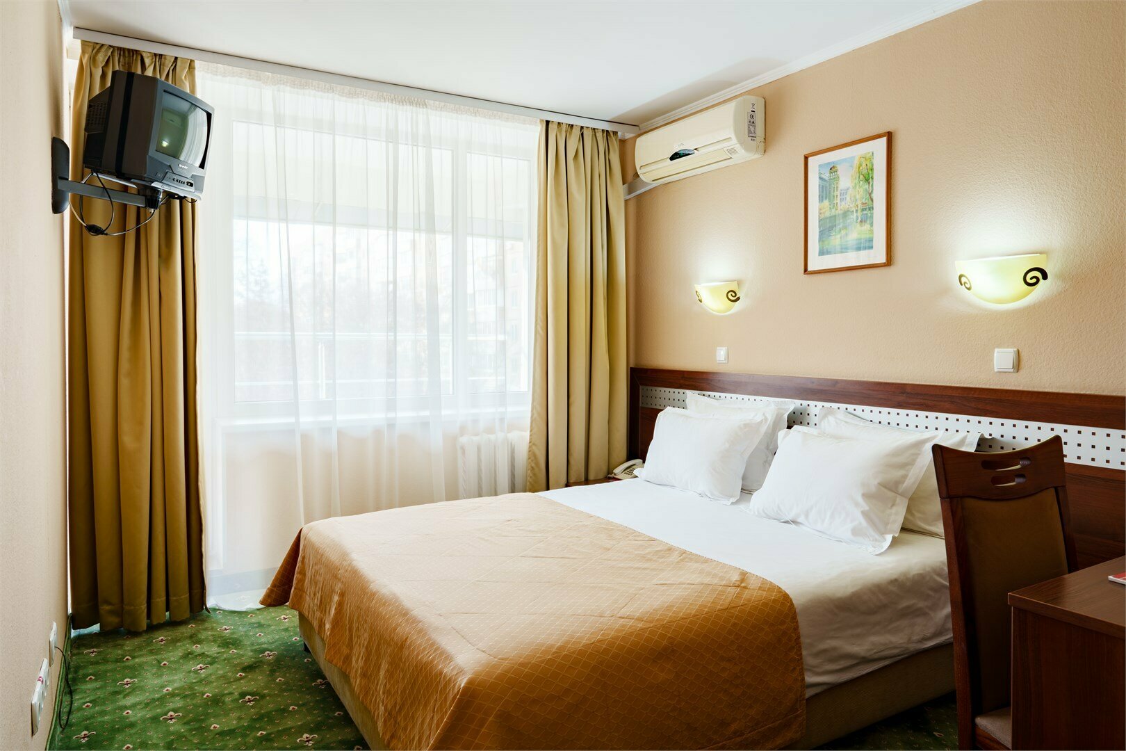 Стандарт одноместный с двуспальной кроватью