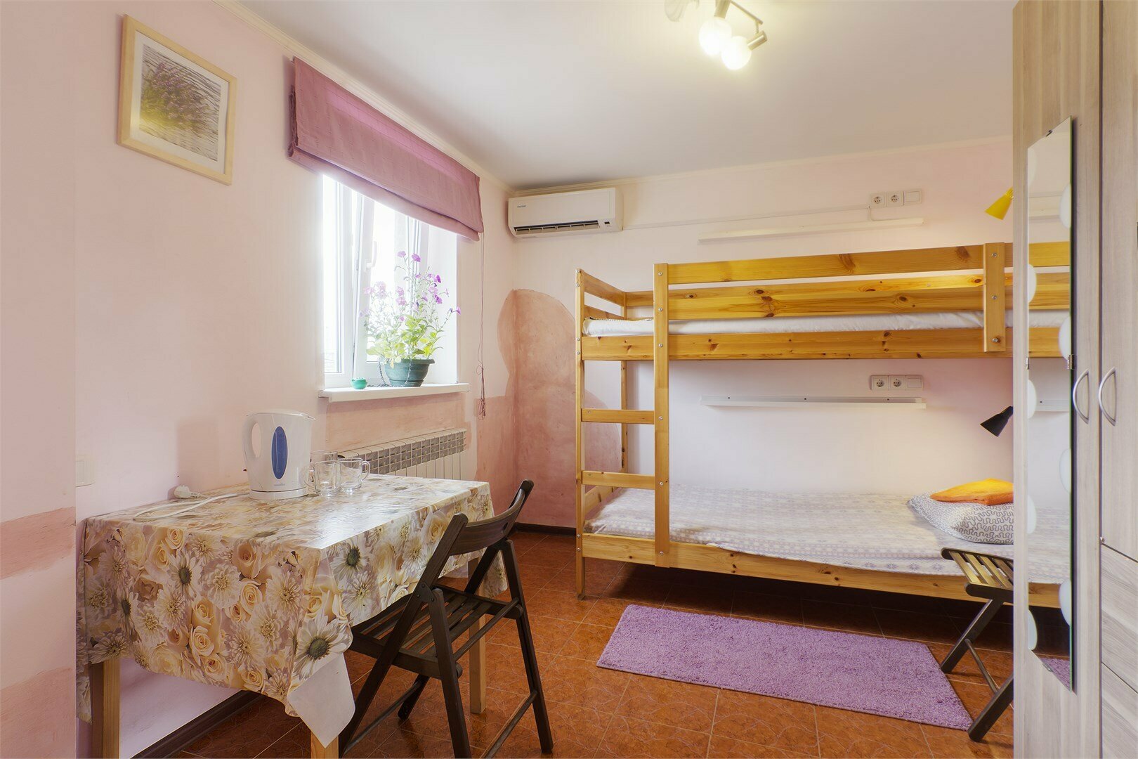 Кровать в общем номере (Женский)