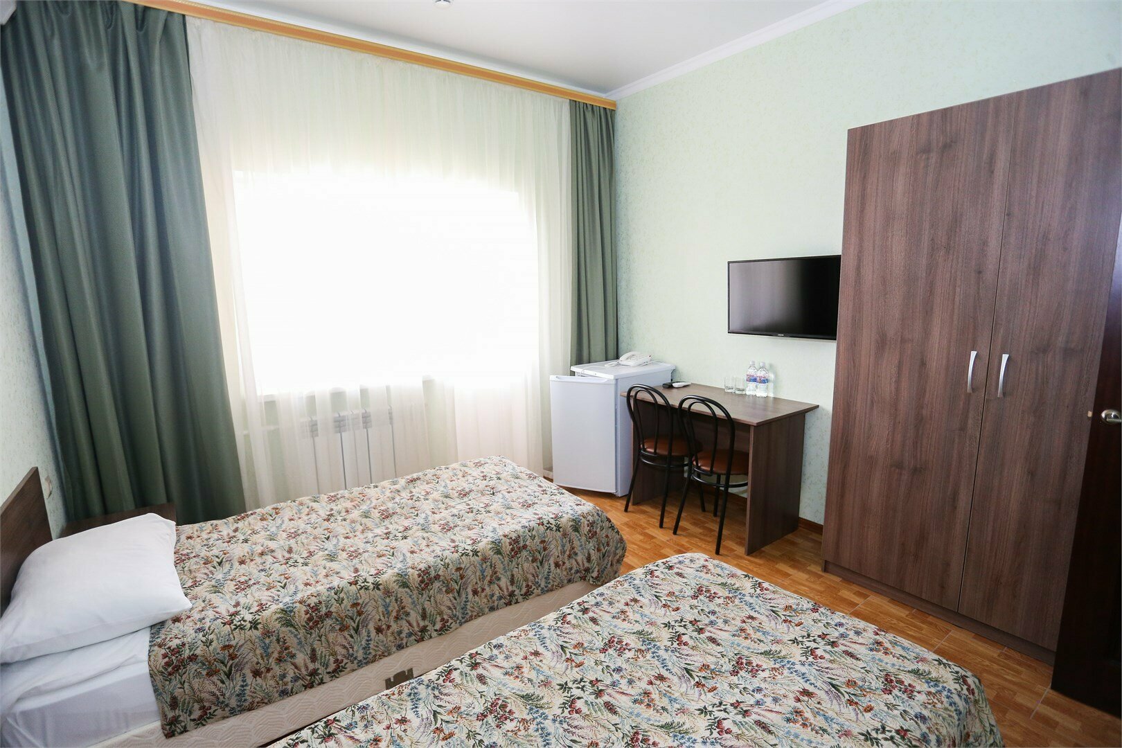 Четырехместный номер с душем