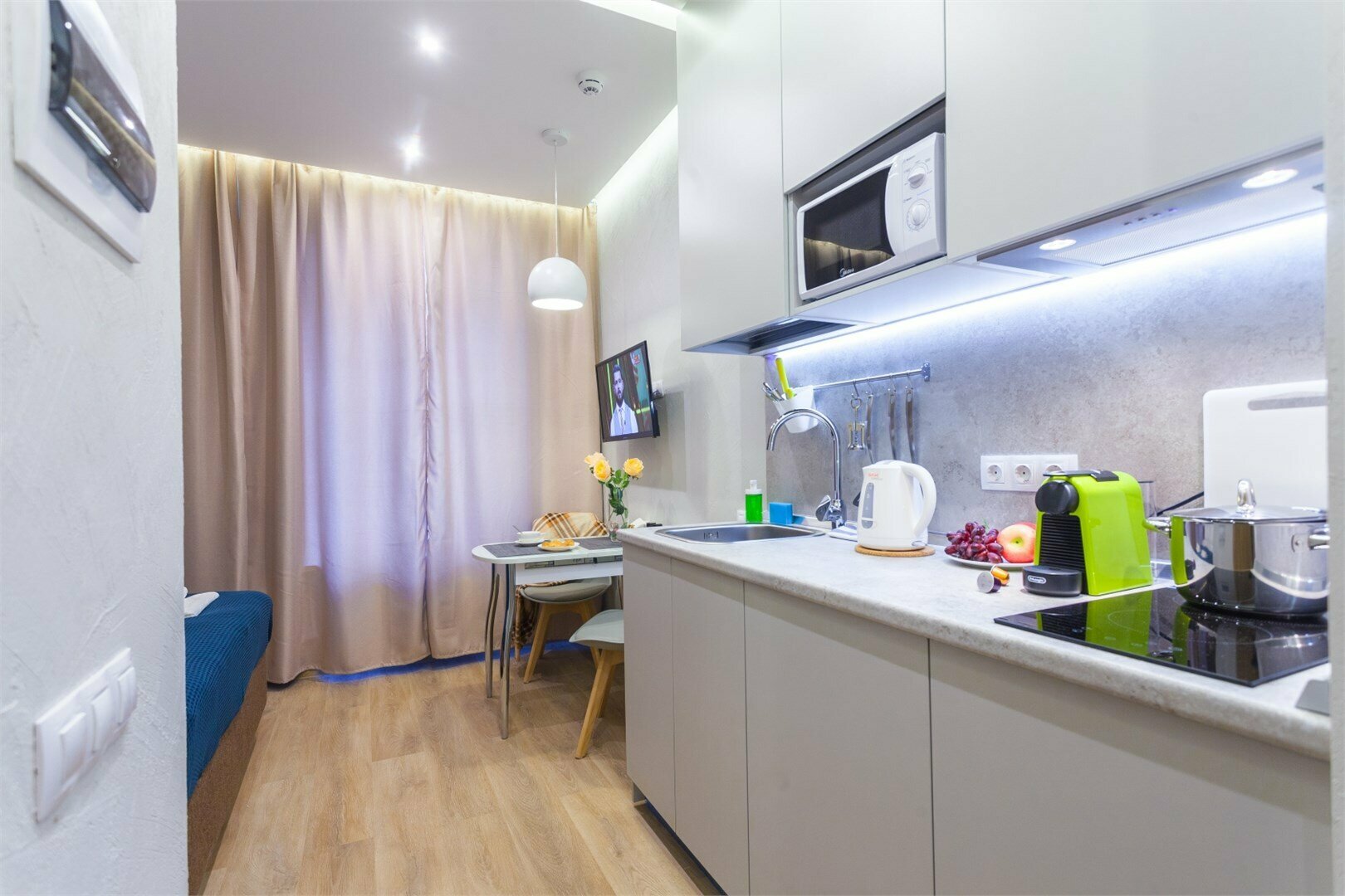 Апартаменты для двоих с двуспальной кроватью