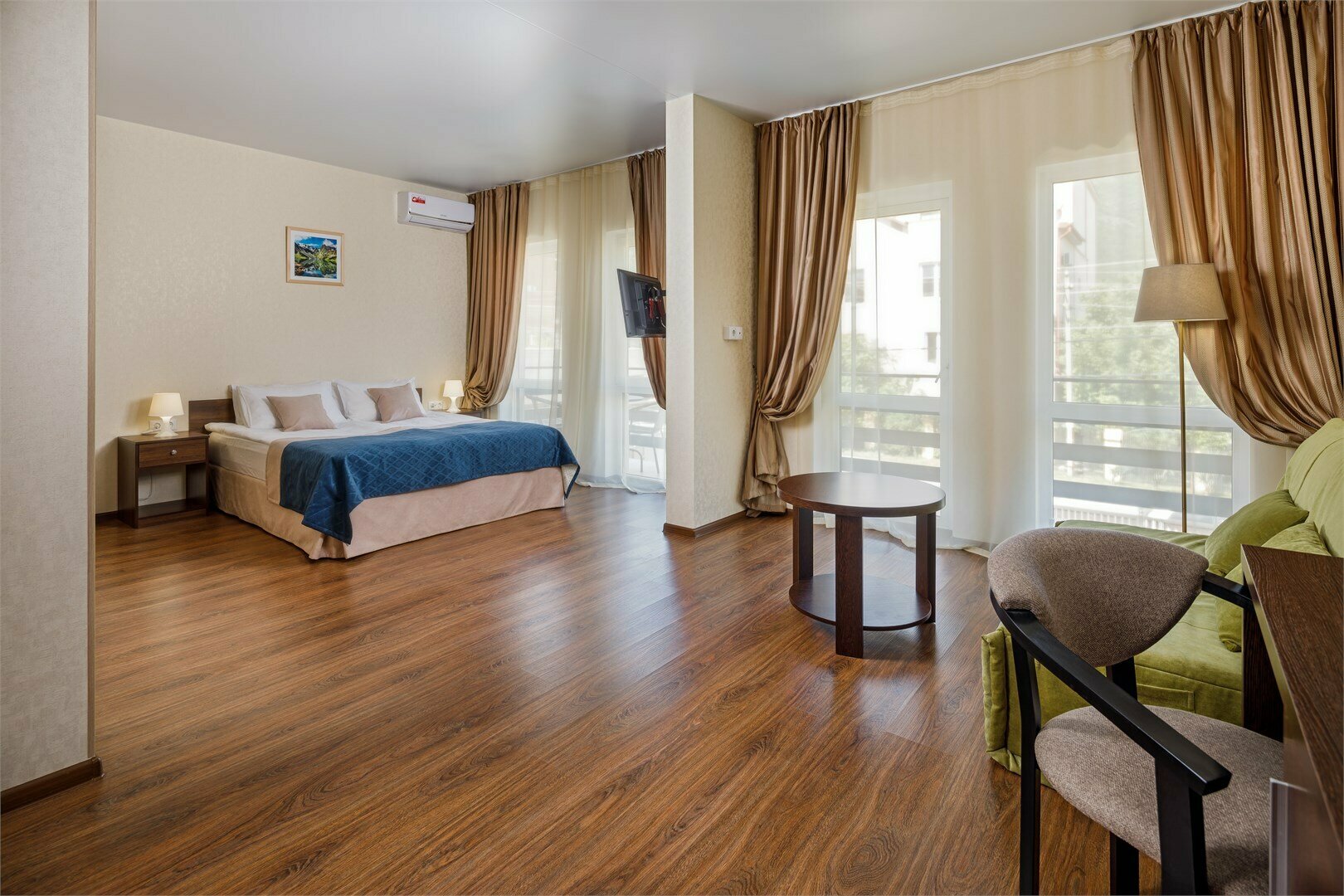 Люкс с видом на горы