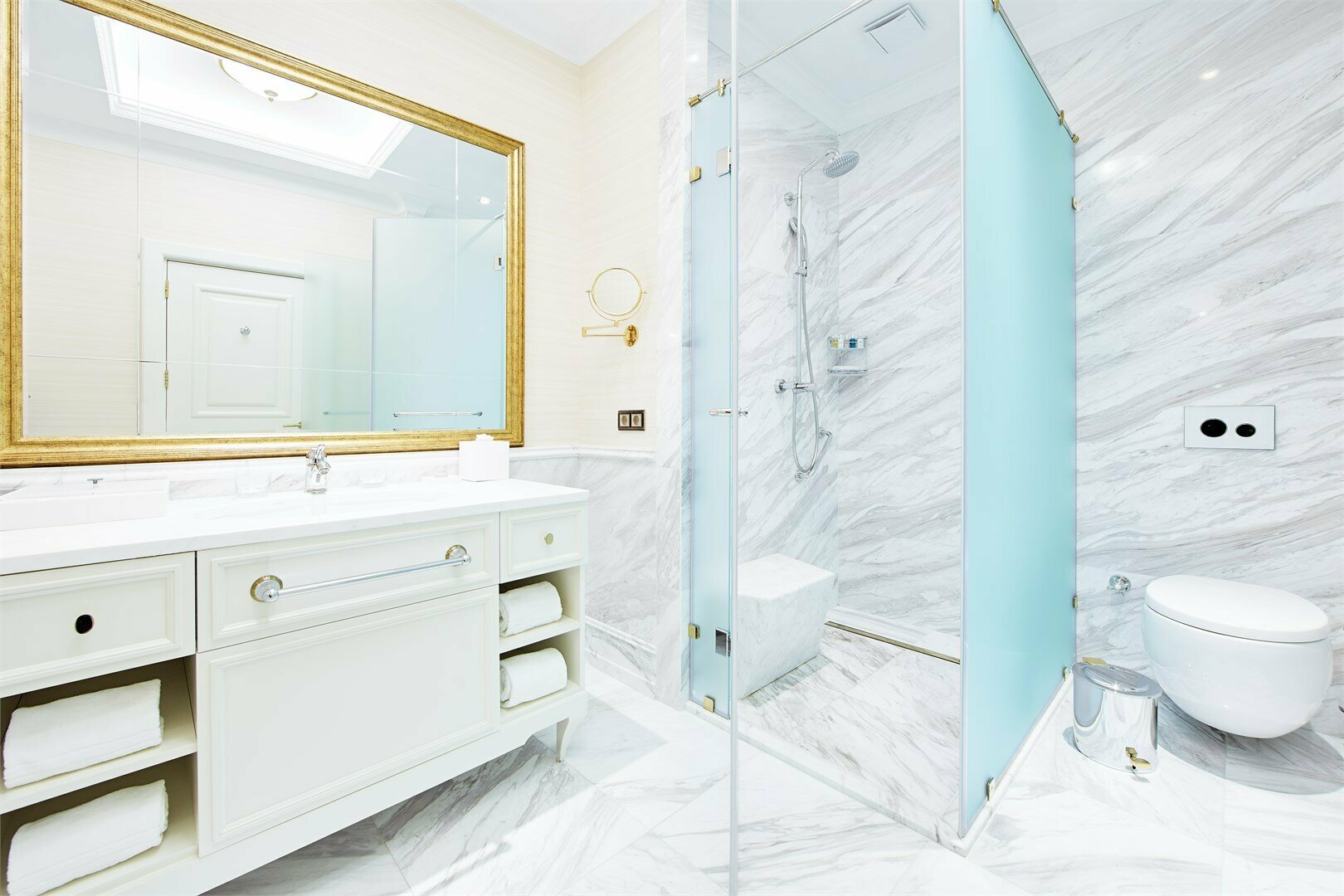 Делюкс с двуспальной кроватью