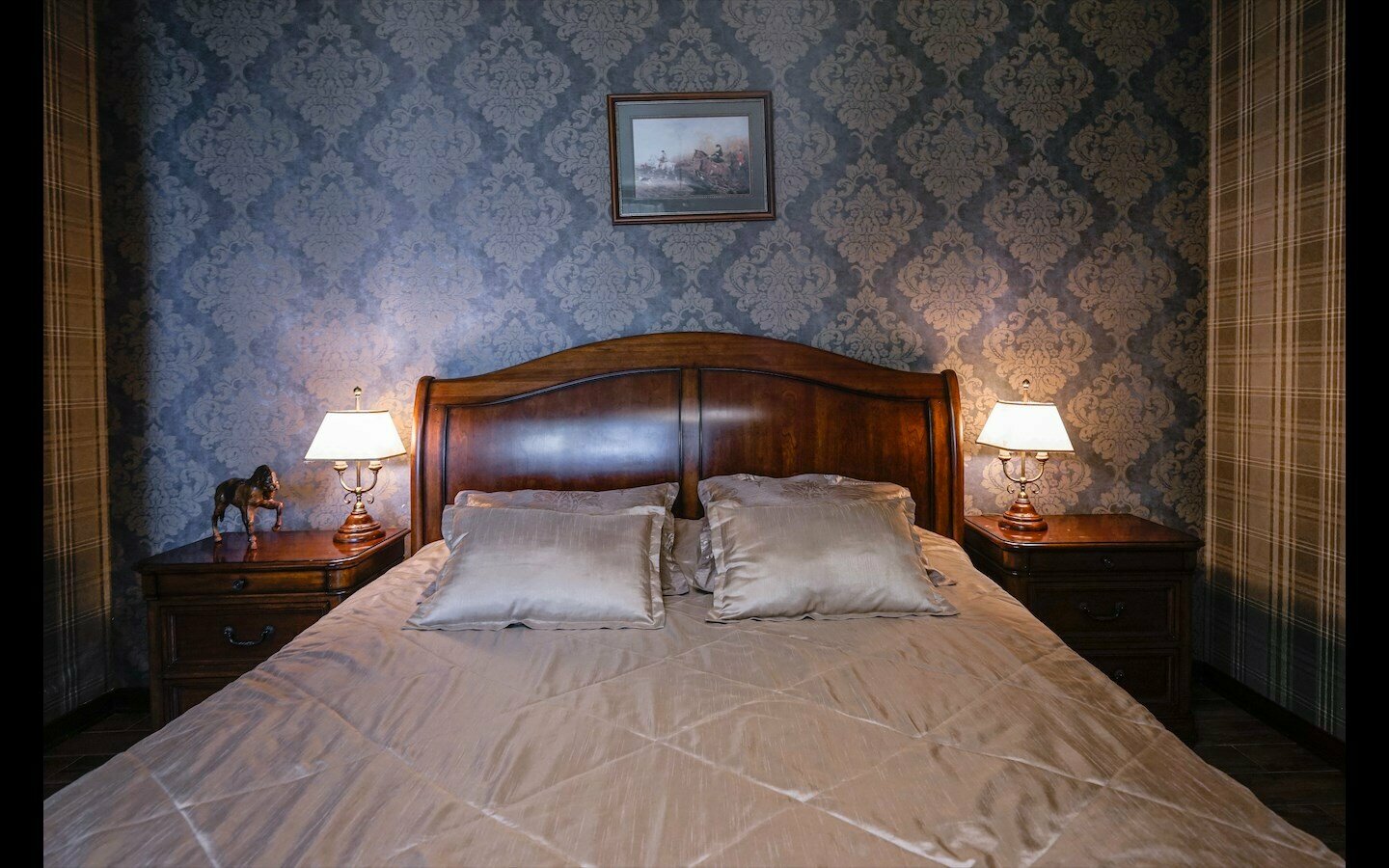 Улучшенный номер с кроватью размера «king-size» или 2 отдельными кроватями