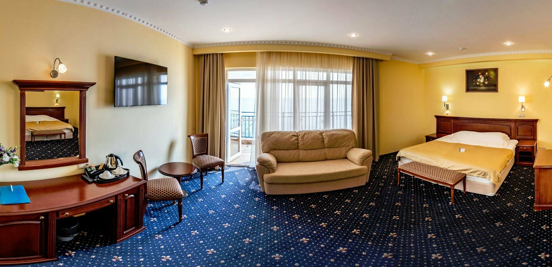 Корпус "МОРСКОЙ БРИЗ" номер "Студия с балконом"