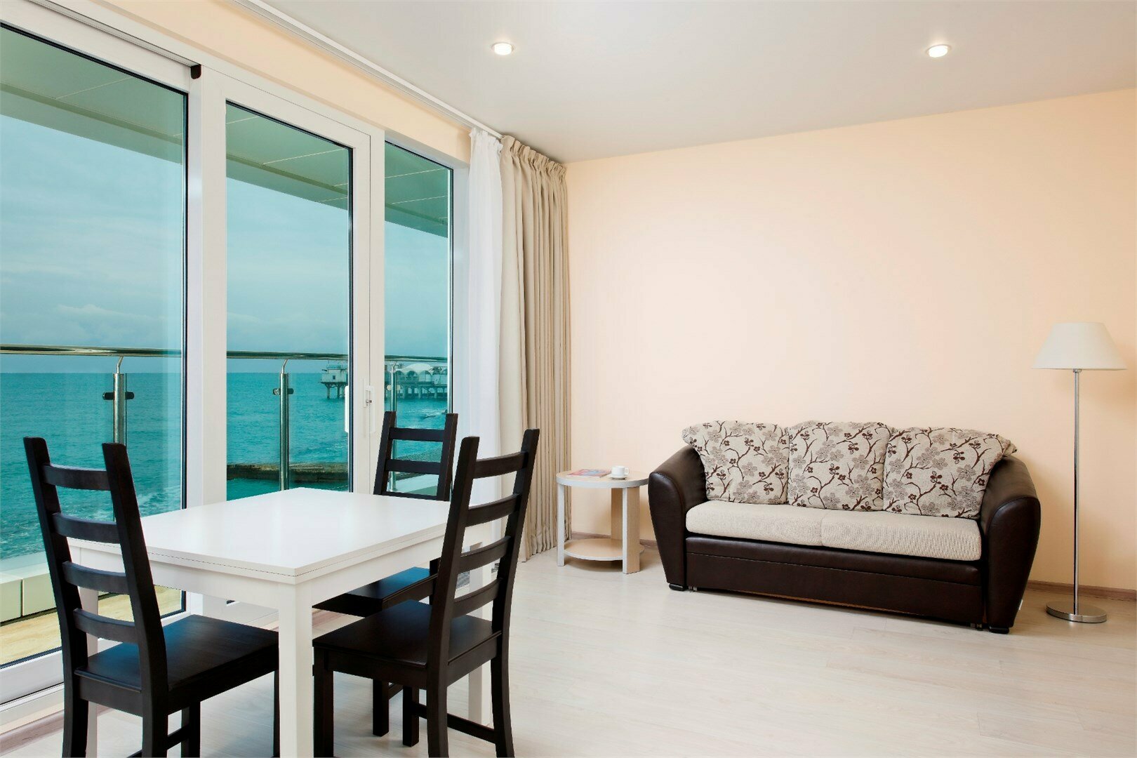 Апартаменты с видом на море