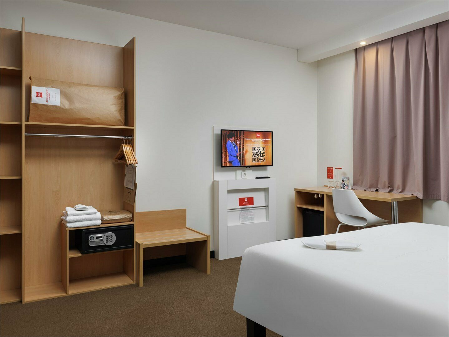 Номер Standard для маломобильных - c двуспальной кроватью