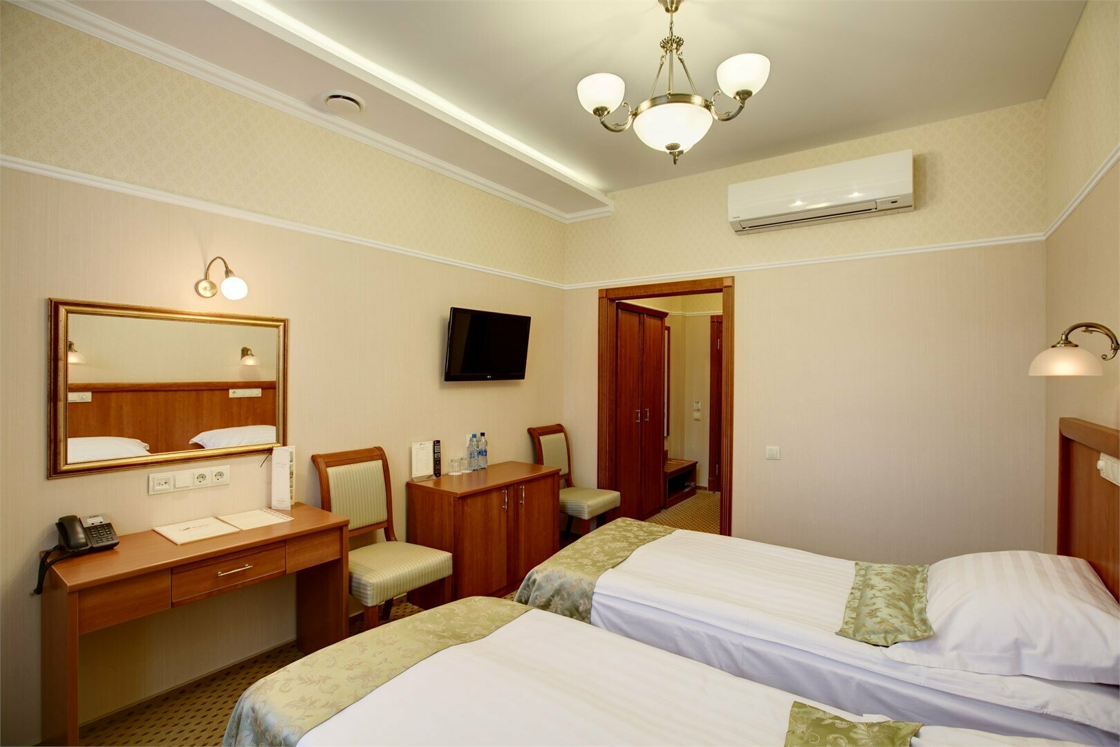 Стандарт с 2-мя односпальными кроватями и балконом