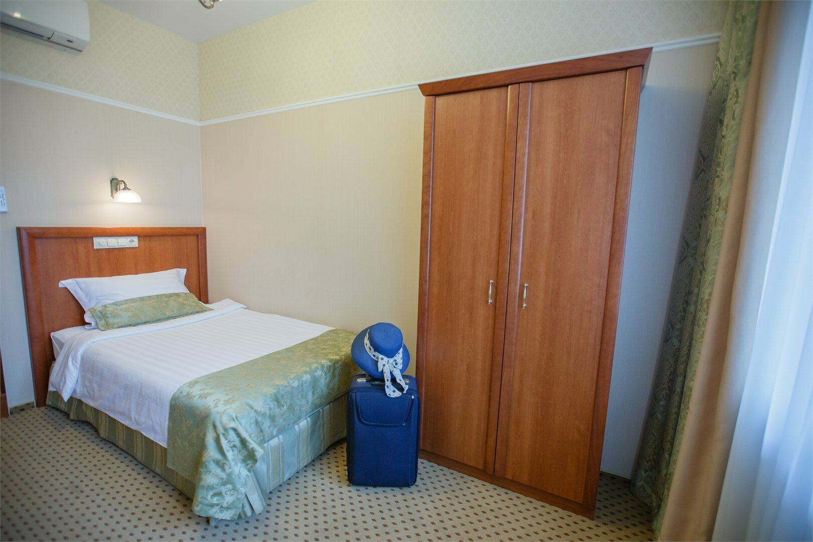 Одноместный номер с балконом