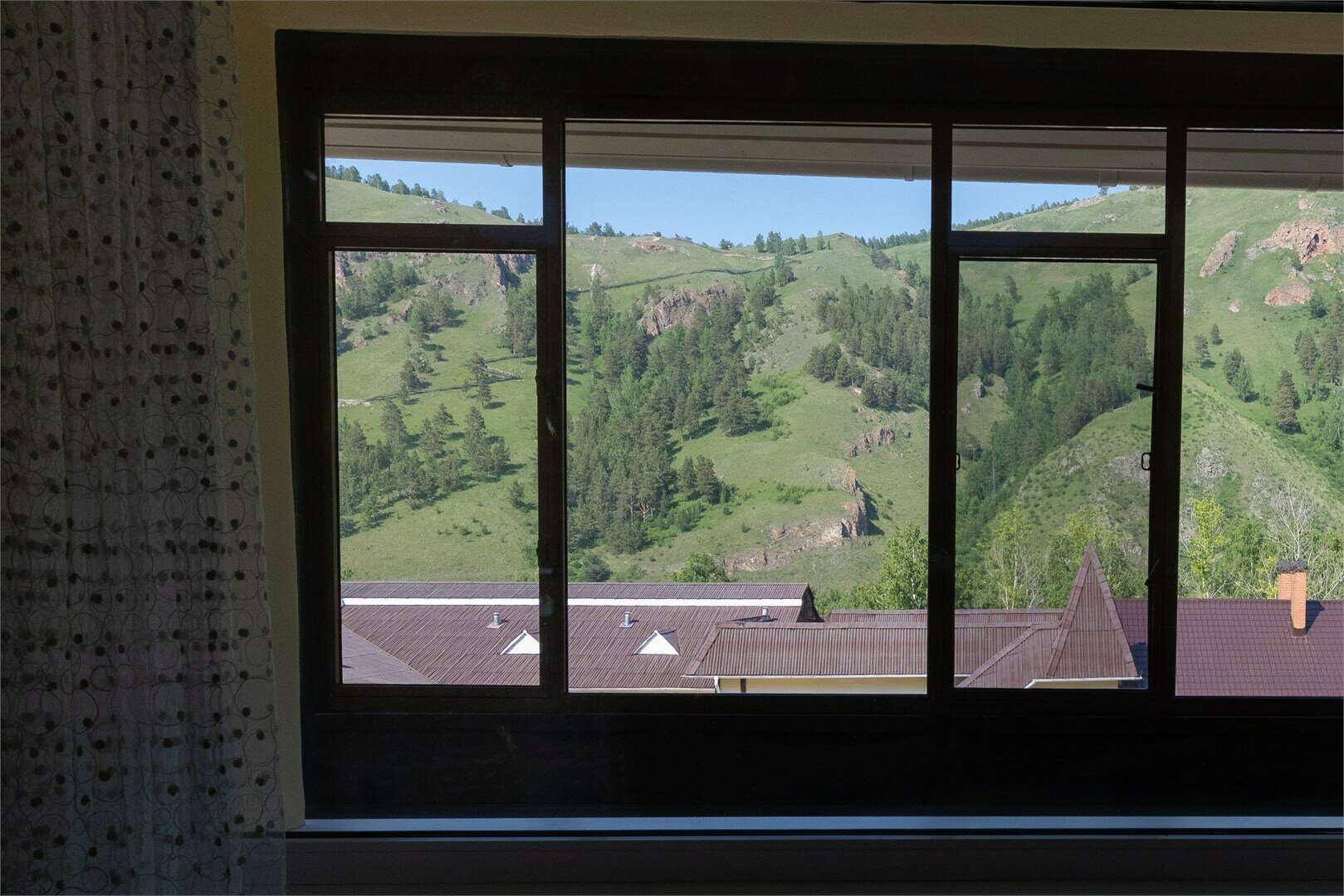 ЛЮКС с видом на горы