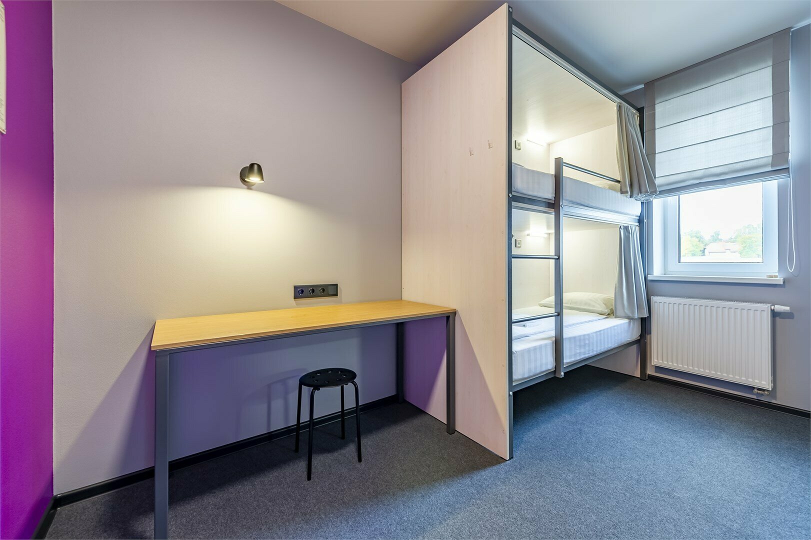 2 - местный номер с общей ванной комнатой (двухъярусная кровать)