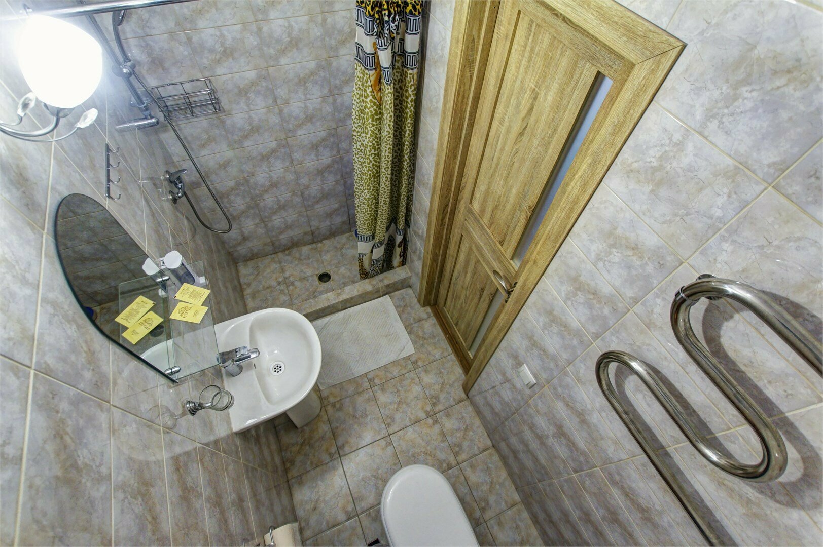 Улучшенный двухместный номер с 2 отдельными кроватями