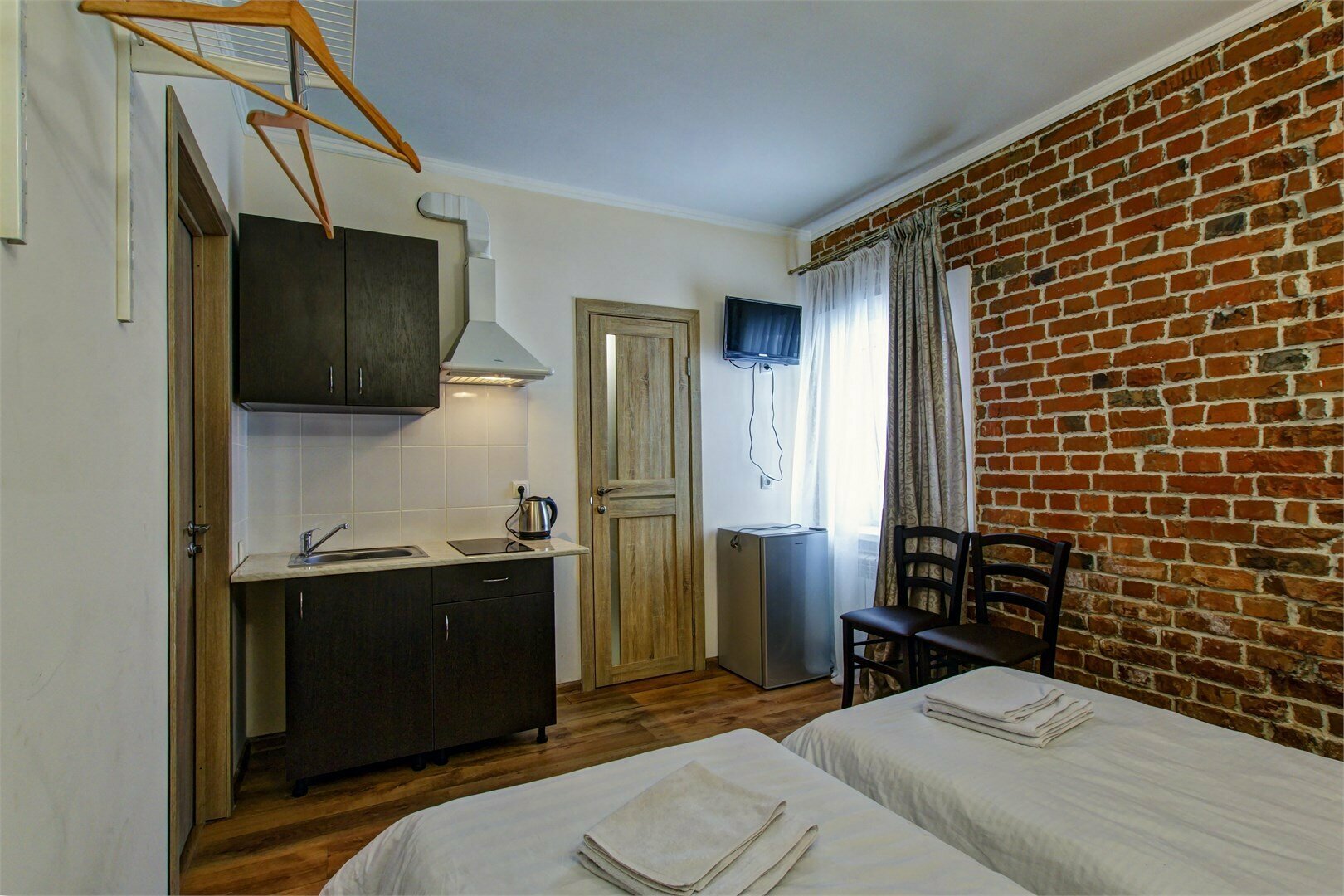 Улучшенный двухместный номер с 2 отдельными кроватями