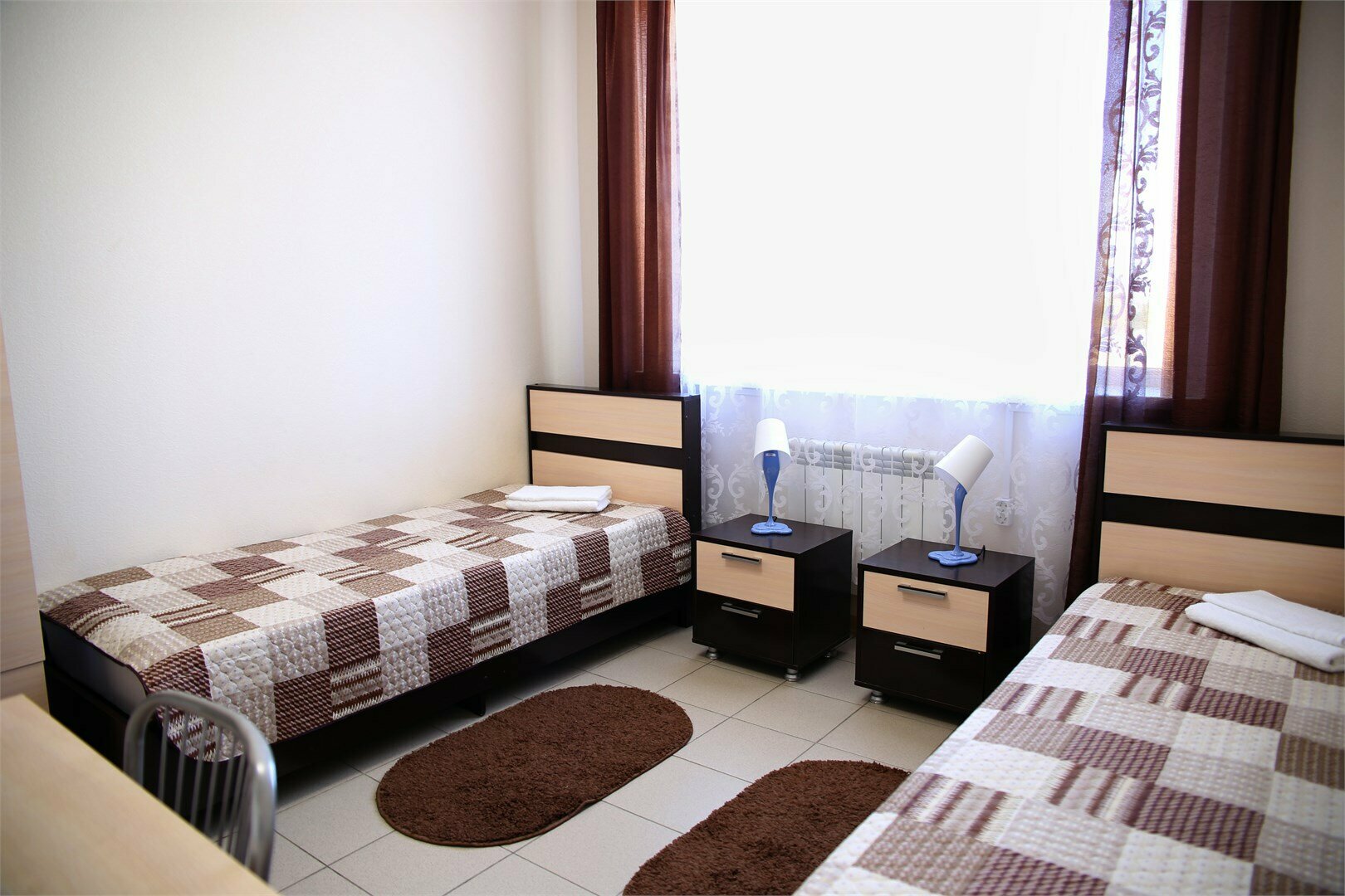 Улучшенный двухместный номер с 2 отдельными кроватями