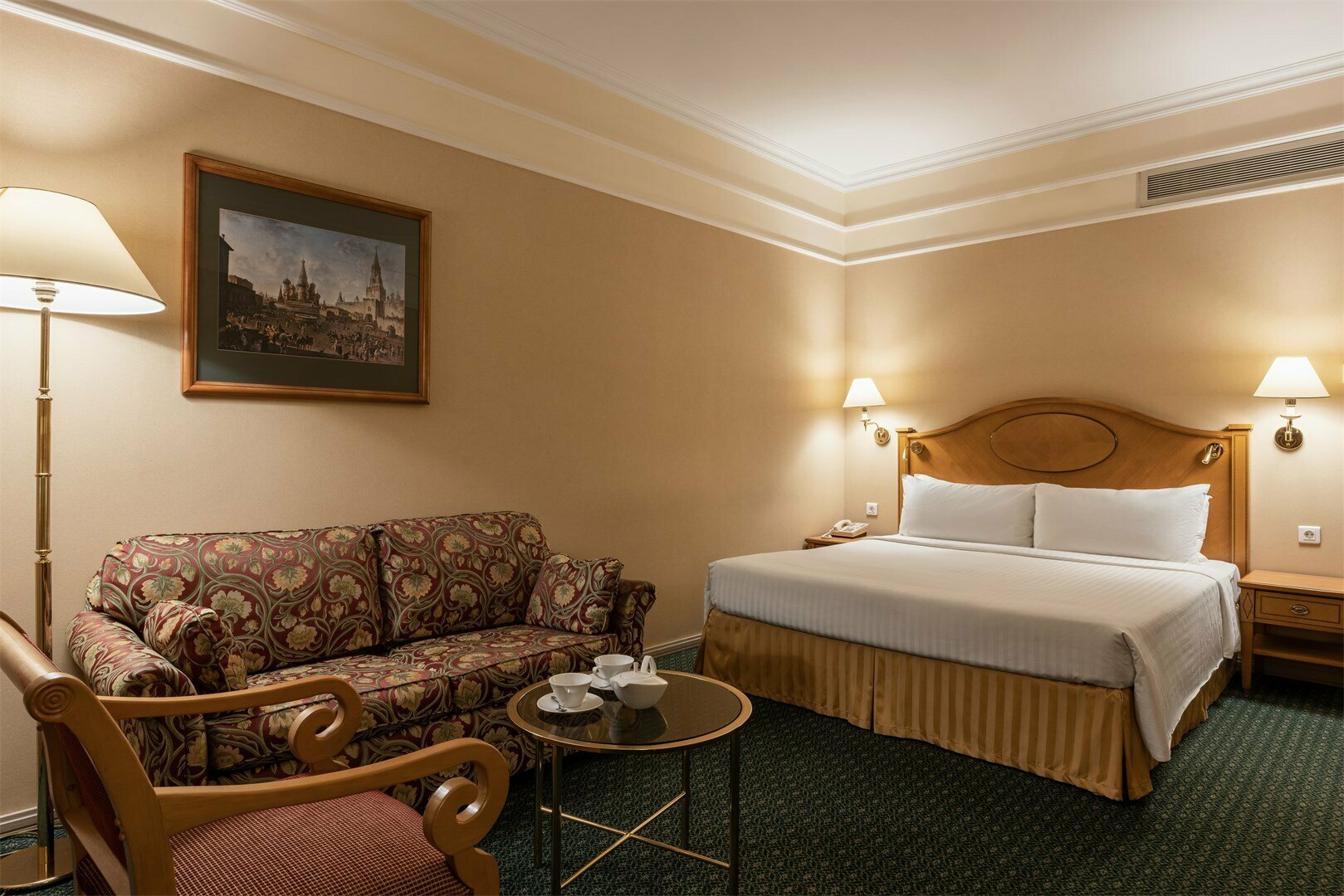 Делюкс, с одной большой кроватью