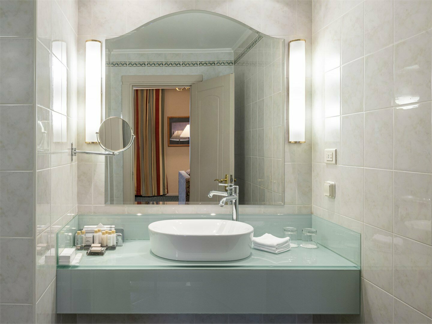 Студио Люкс с двумя раздельными кроватями с доступом в представительскую гостиную